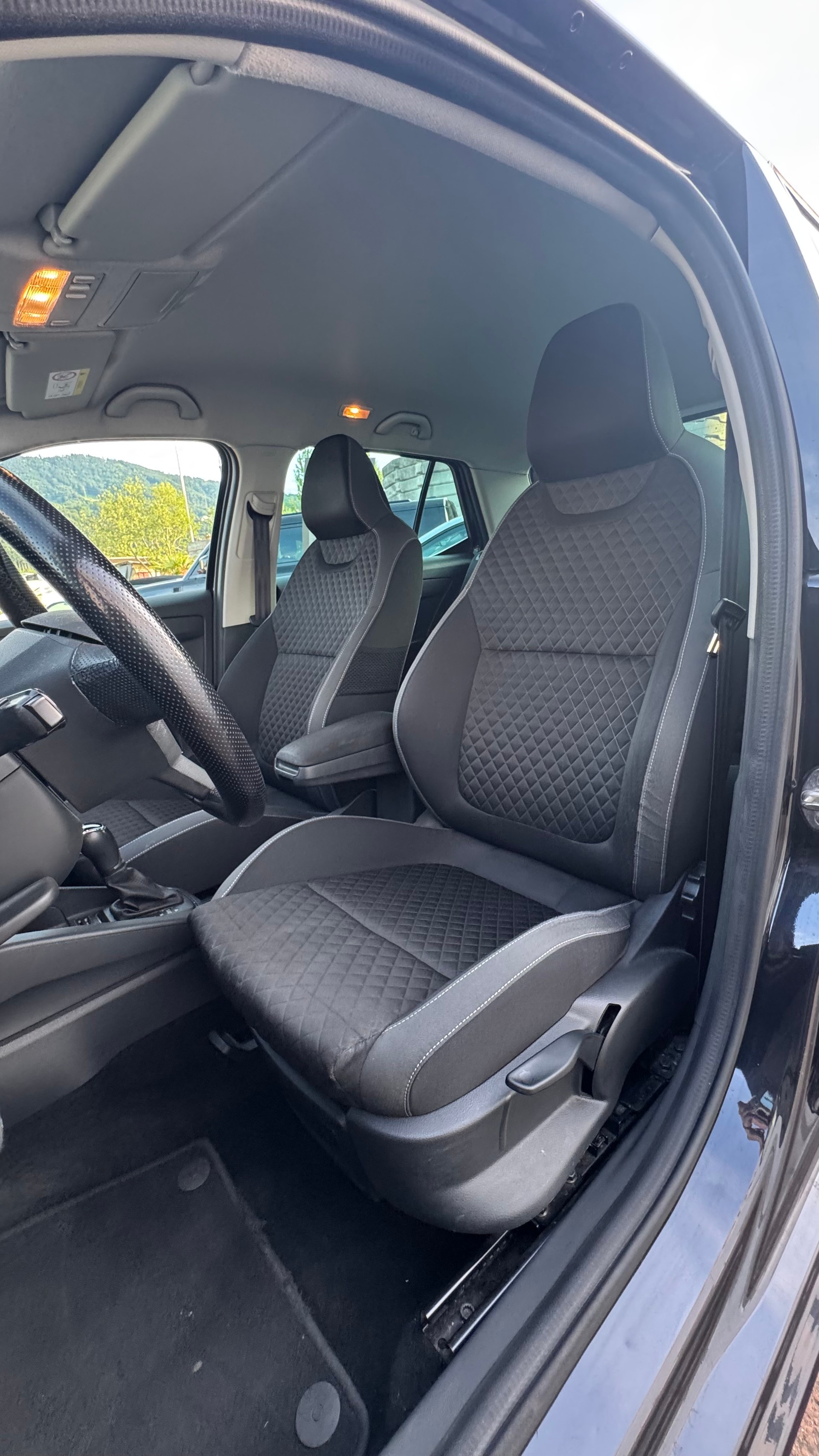 SKODA Fabia 1.2 TSI Style DSG-image-18