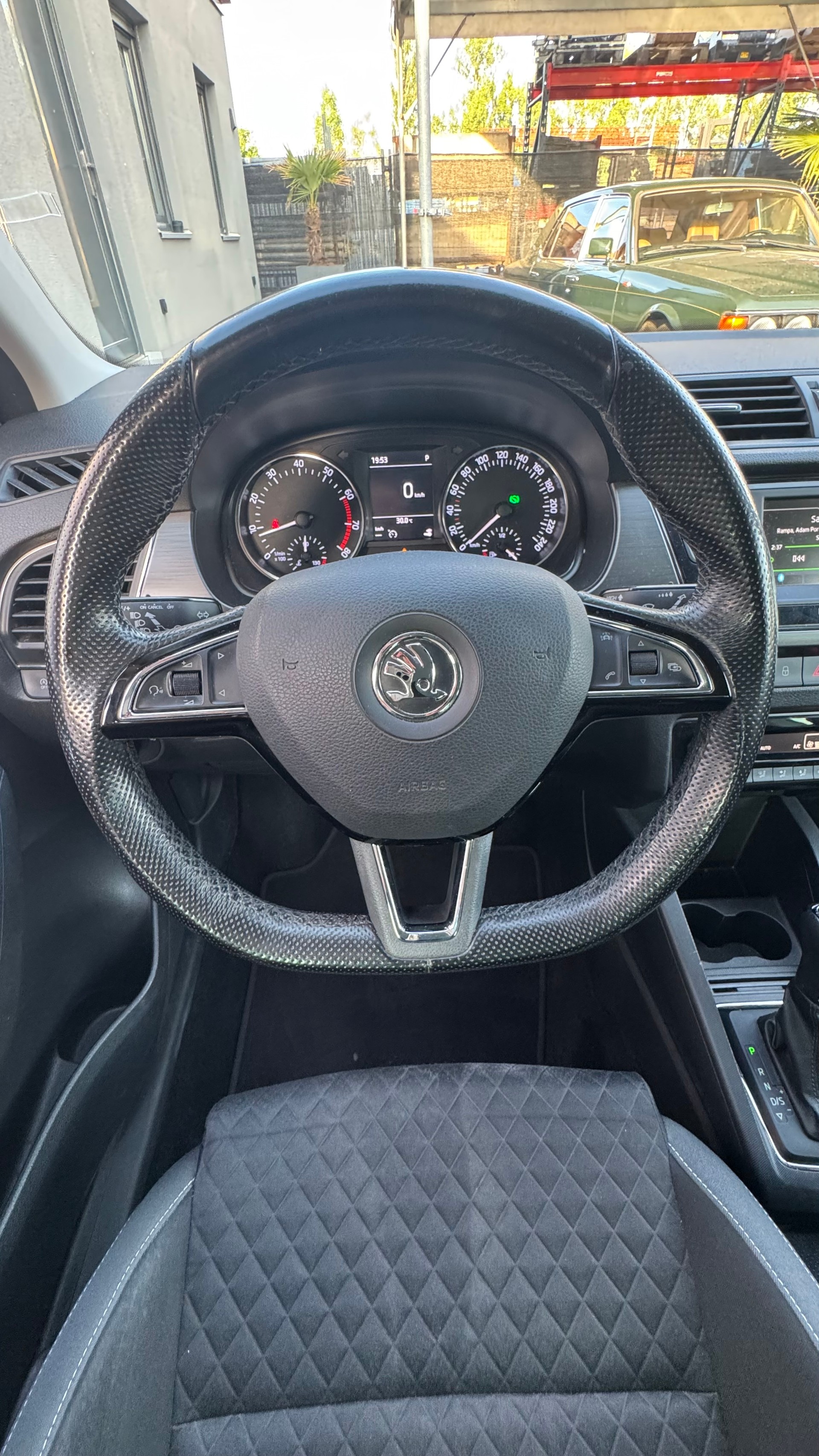 SKODA Fabia 1.2 TSI Style DSG-image-23