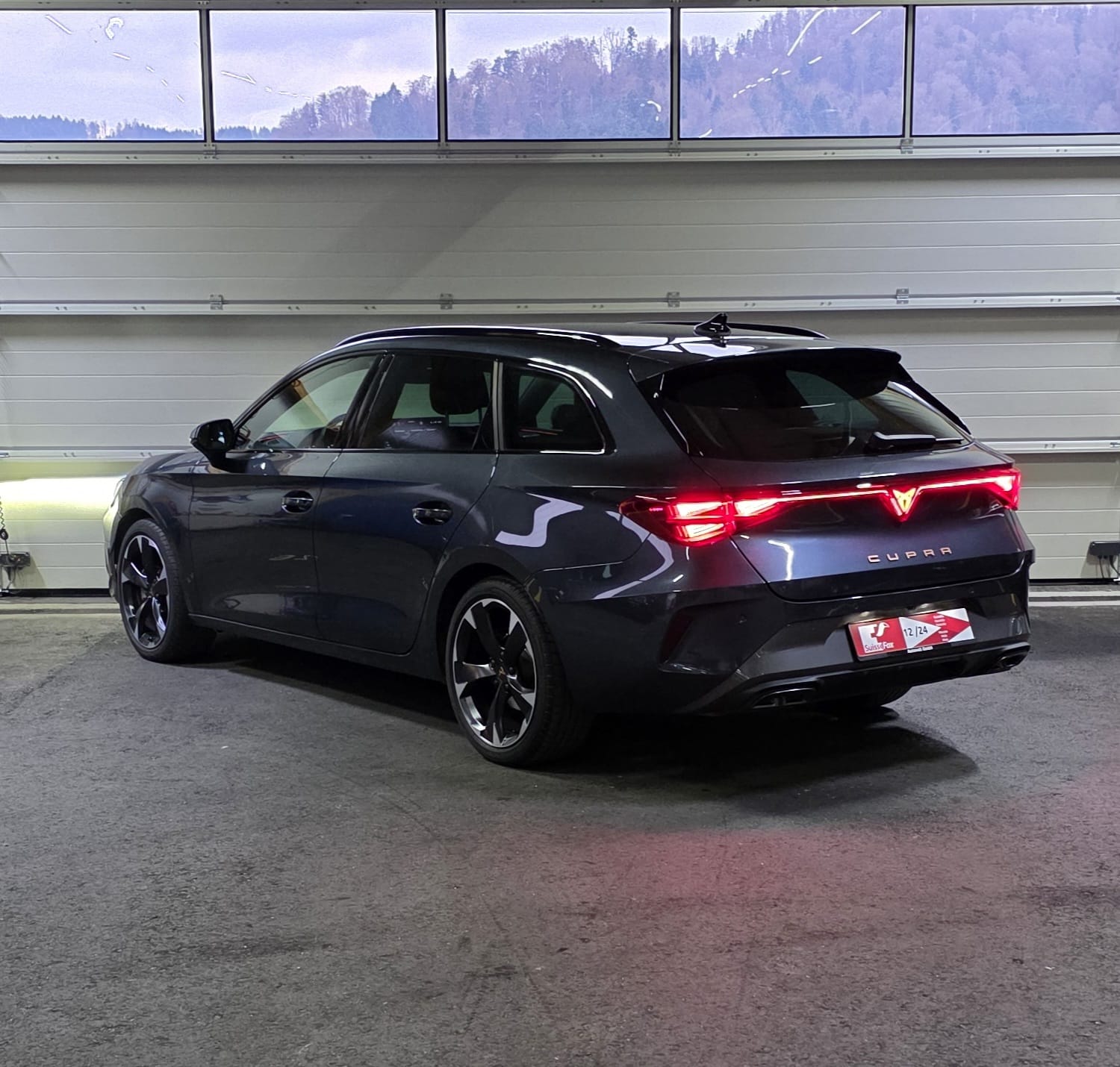 CUPRA LEON ST 2.0 TDI DSG *LaneAssist/ACC*Lenkradheizung*Ambientebeleuchtung*-showroom-element-2
