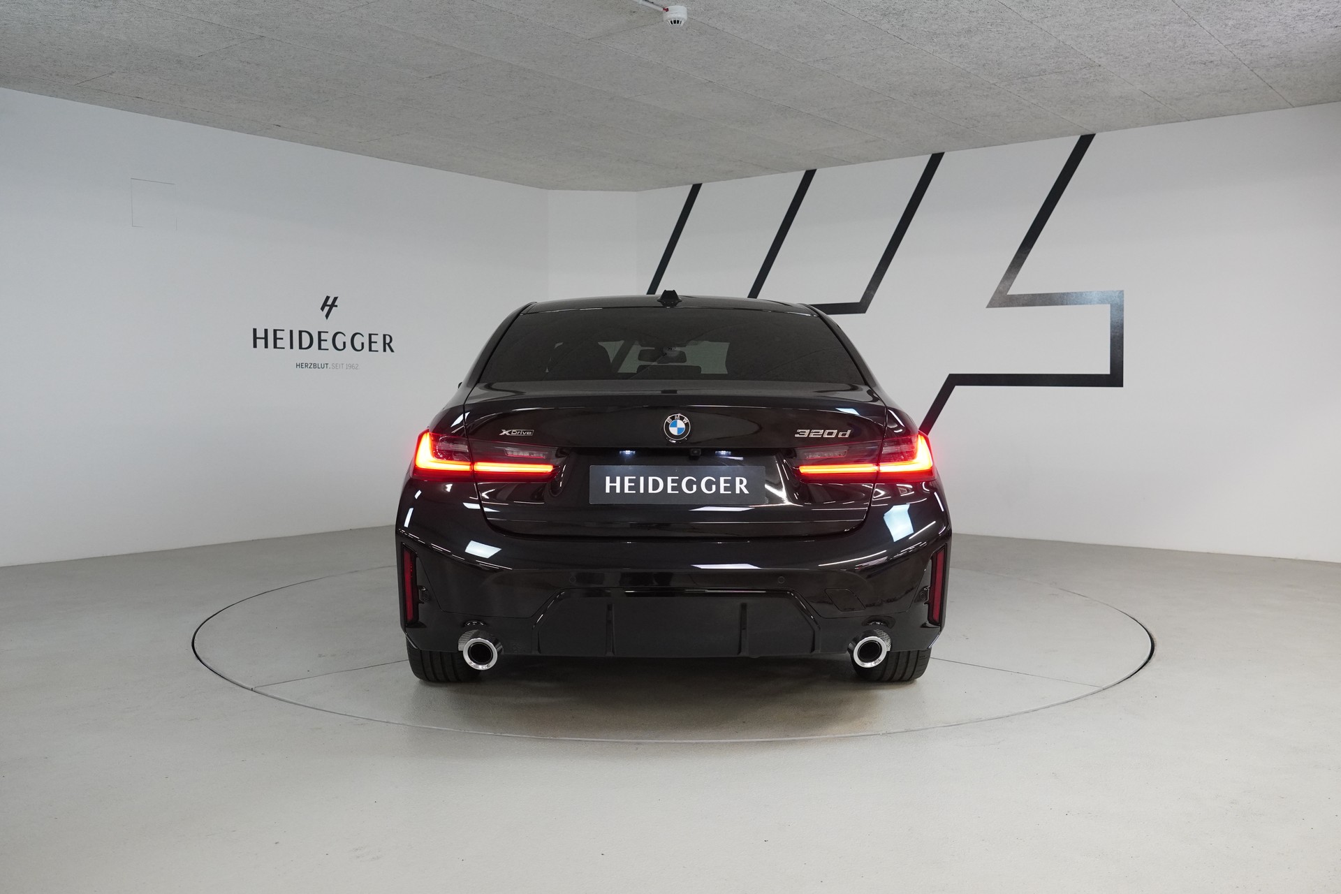 BMW 320d xDrive 48V Steptronic M Sport-image-5