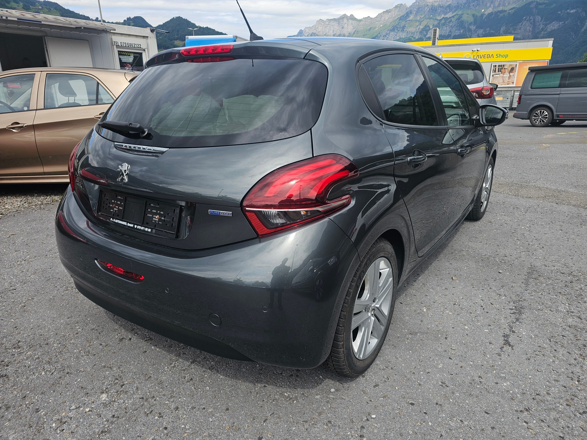 PEUGEOT 208 1.2 PureTech Access-image-3