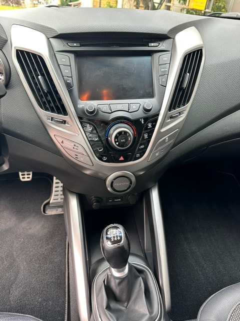 HYUNDAI Veloster 1.6 GDI-image-16