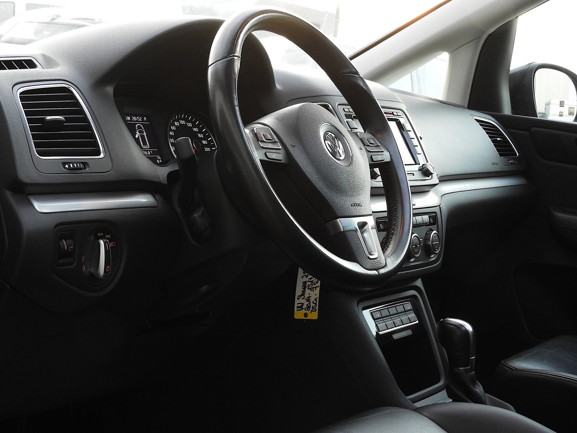 VW Sharan 2.0 TDI BlueMotion Highline DSG I 7 Sitze I El. Schiebetüren I RF Kamera I Leder I Panorama I Garantie inkl.-image-6