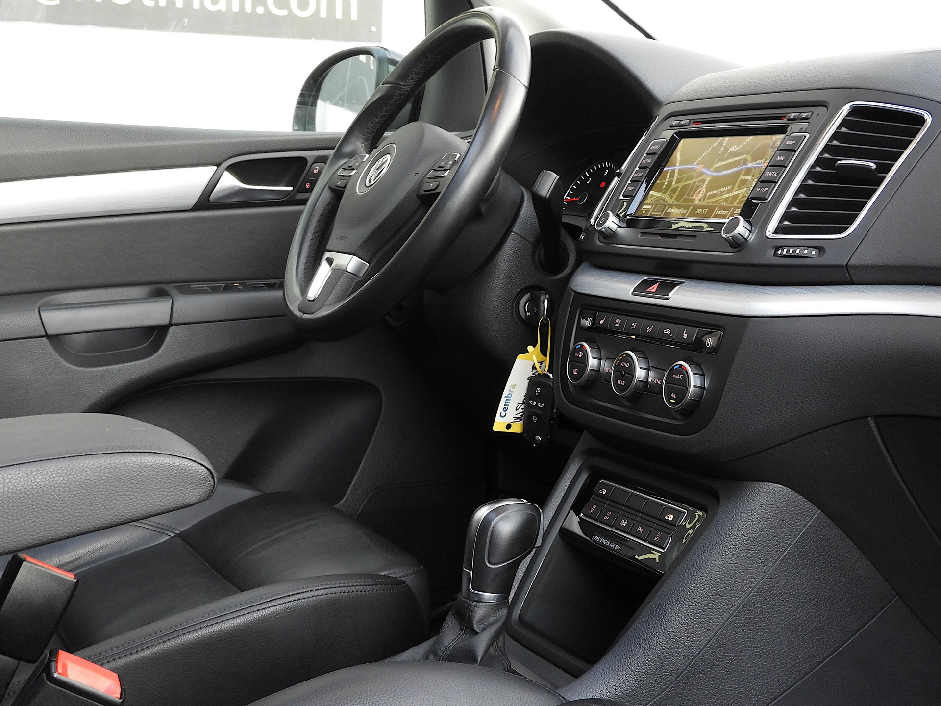 VW Sharan 2.0 TDI BlueMotion Highline DSG I 7 Sitze I El. Schiebetüren I RF Kamera I Leder I Panorama I Garantie inkl.-image-9