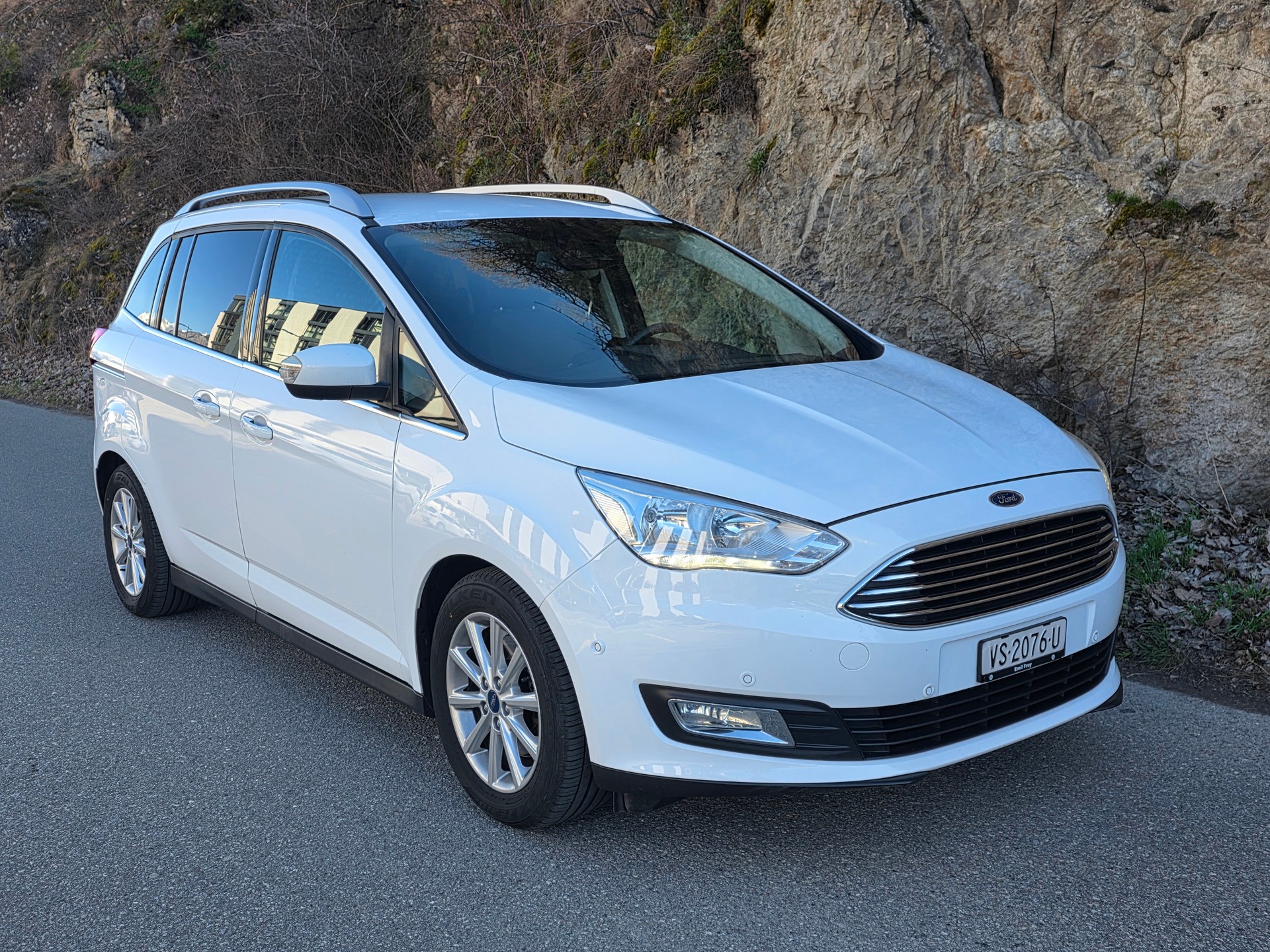FORD GrC-Max 1.0 SCTi Titanium X-image-5