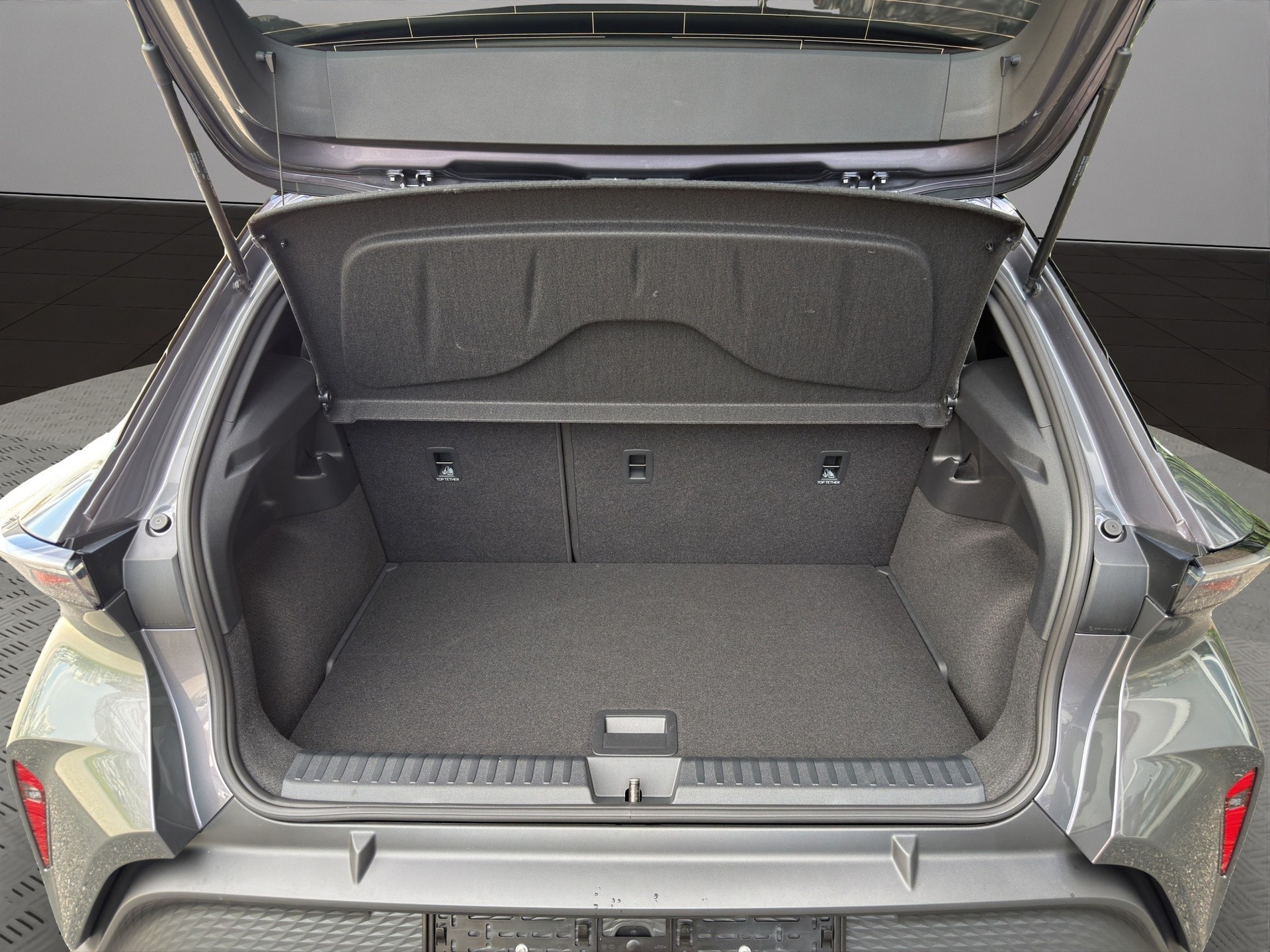 CUPRA Raval 52 kWh Dynamic+ Launch Edition-image-8