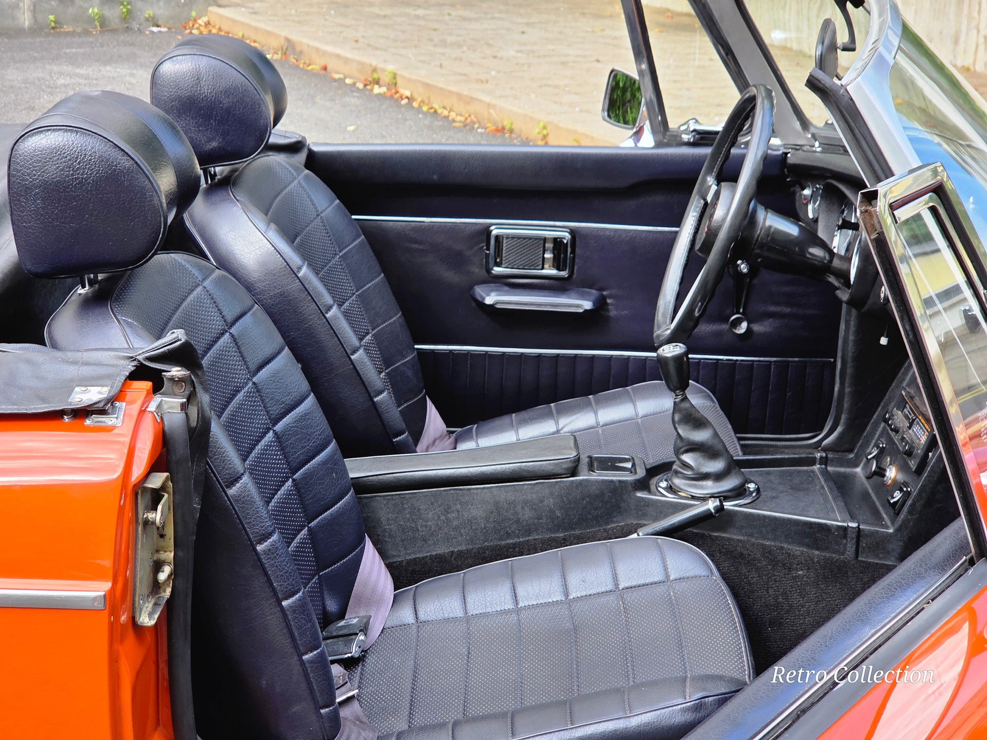 MG MGB - voiture CH - pare-chocs chromés - overdrive - pneus neufs - excellent état - couvre-tonneau - expertisée vétéran 05.26.-image-14