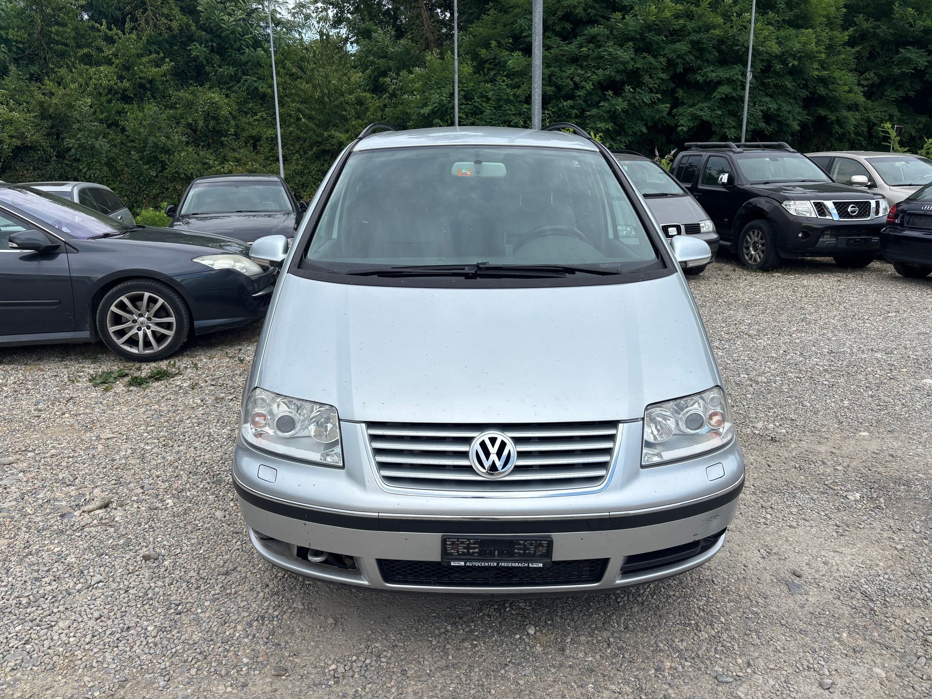 VW Sharan 1.9 TDI Highline 4Motion-image-4