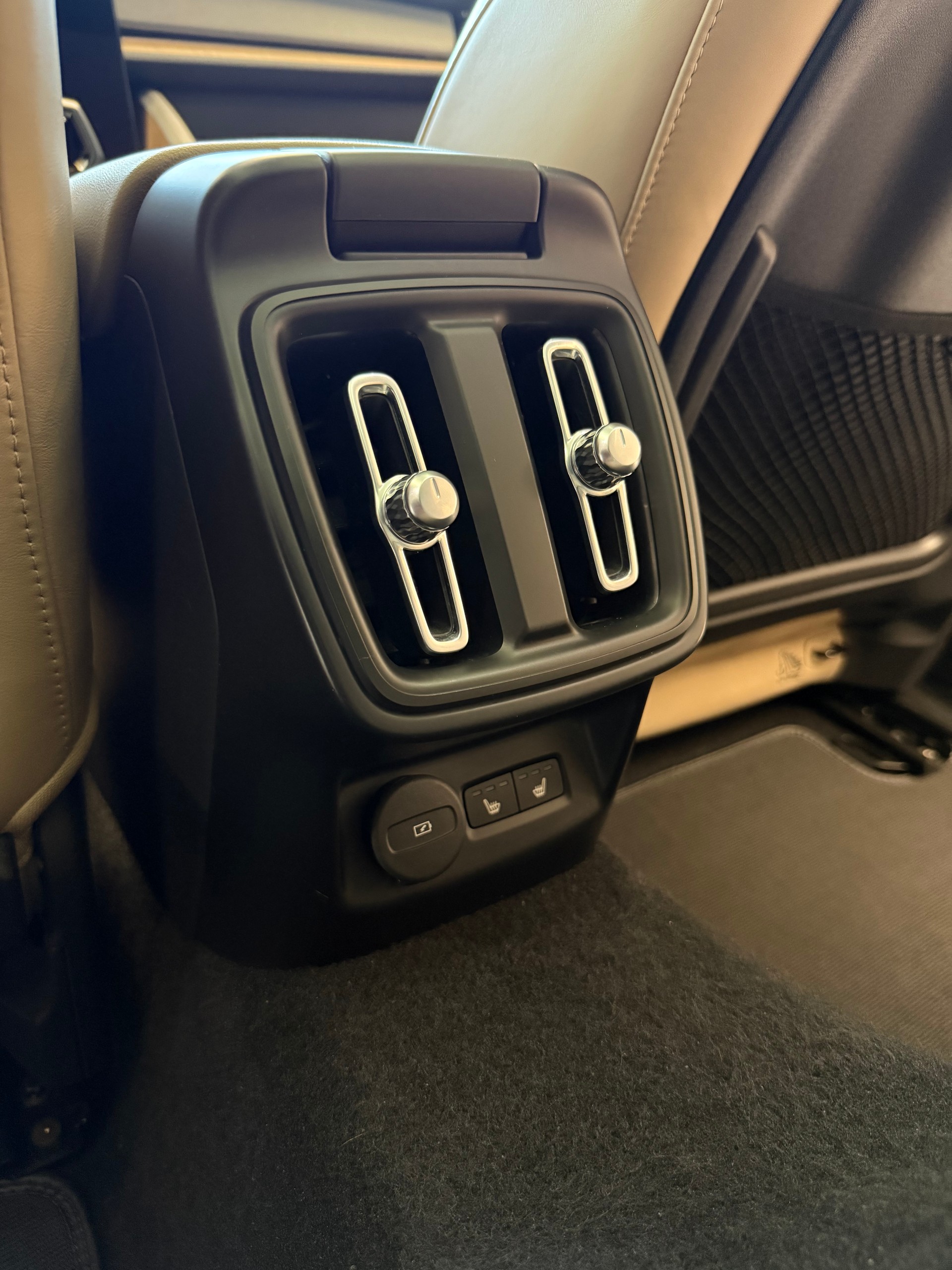 POLESTAR Polestar 2 Standard Range Single 69kWh MY23-image-21