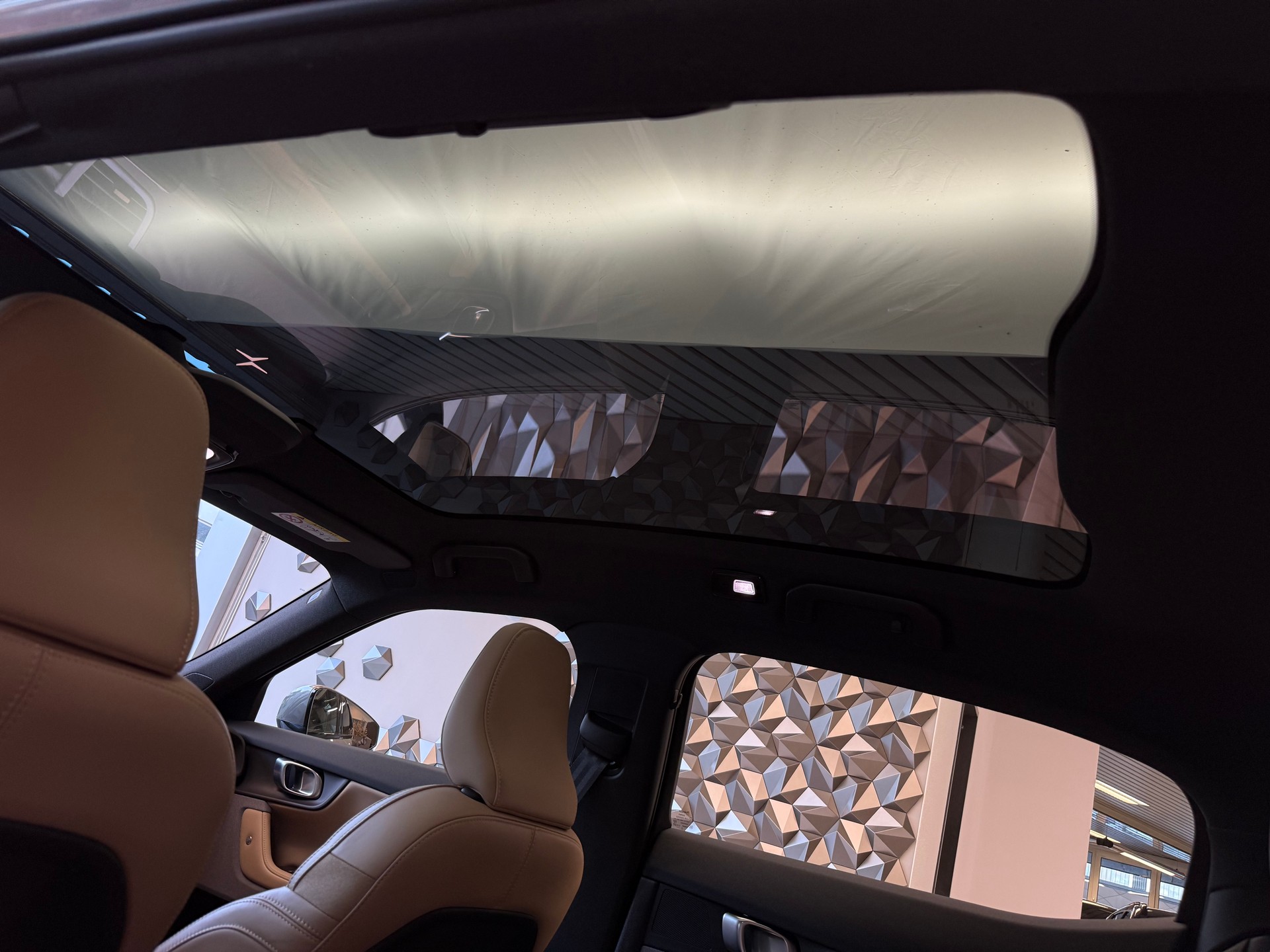 POLESTAR Polestar 2 Standard Range Single 69kWh MY23-image-9