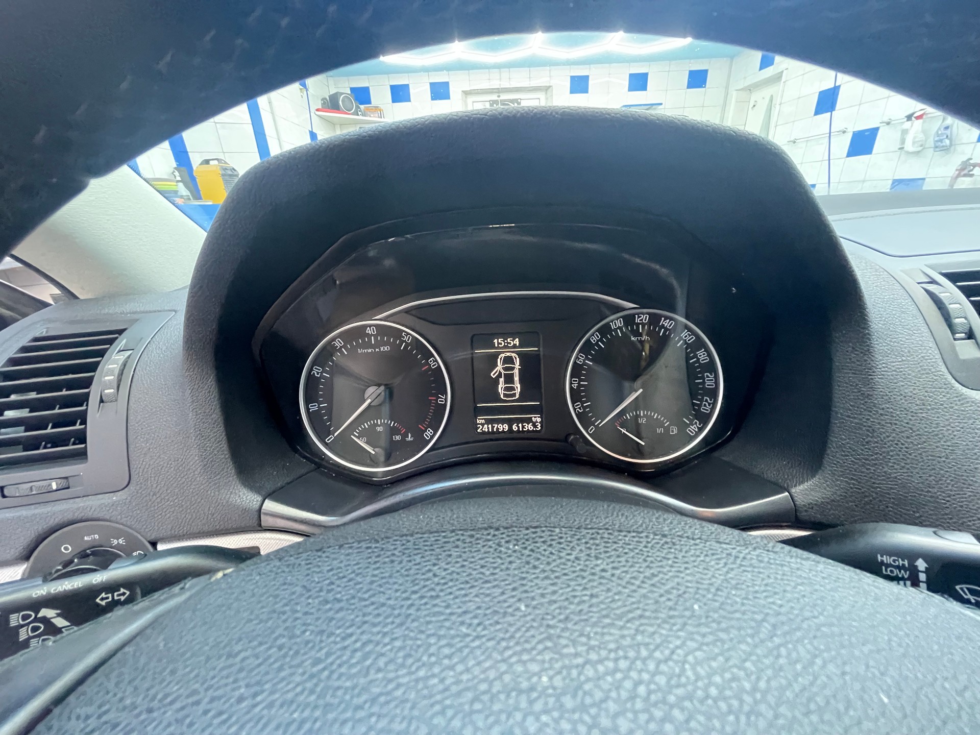 SKODA Octavia Combi 1.4 TSI Entry DSG-image-7