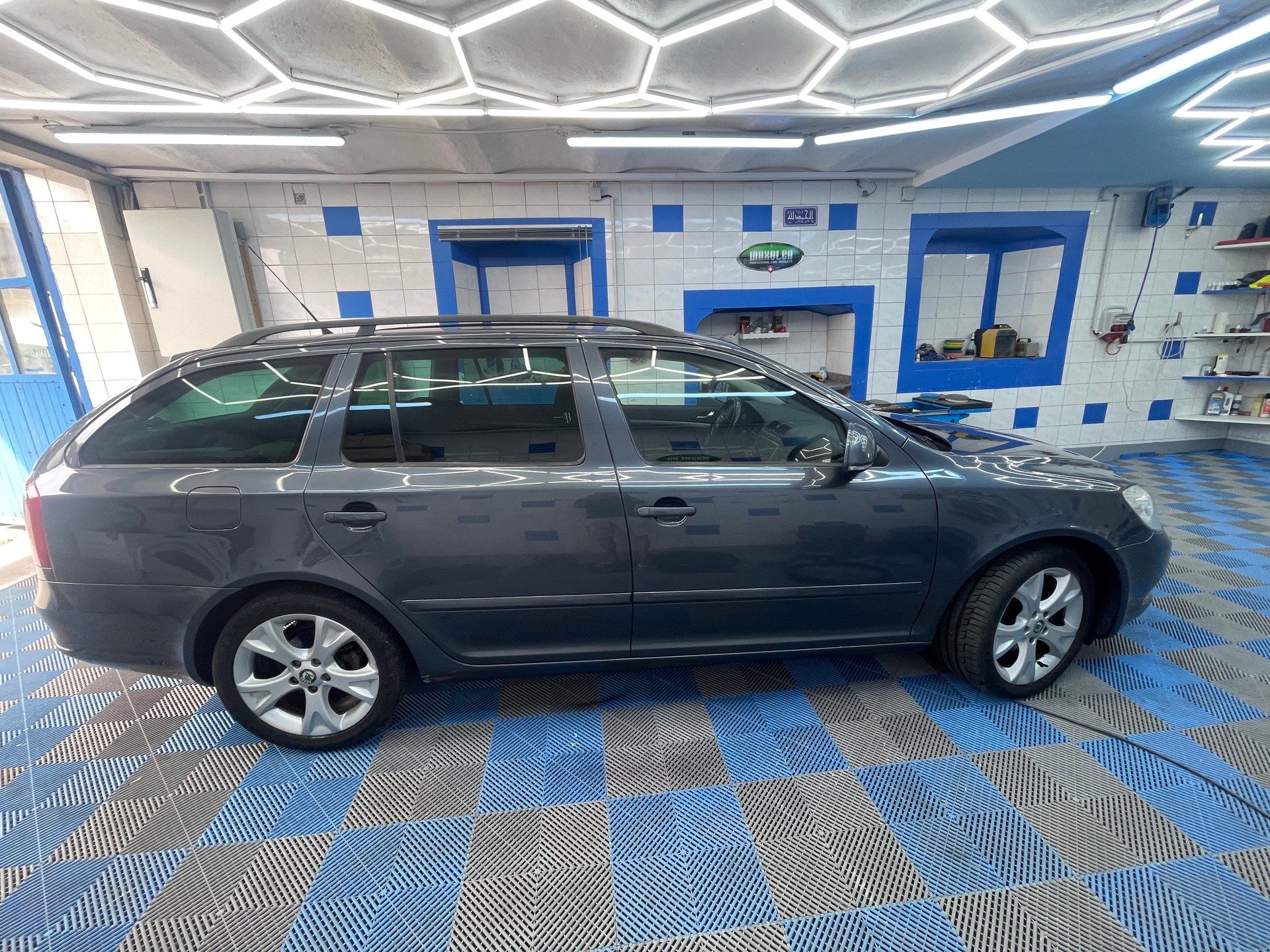 SKODA Octavia Combi 1.4 TSI Entry DSG-image-3