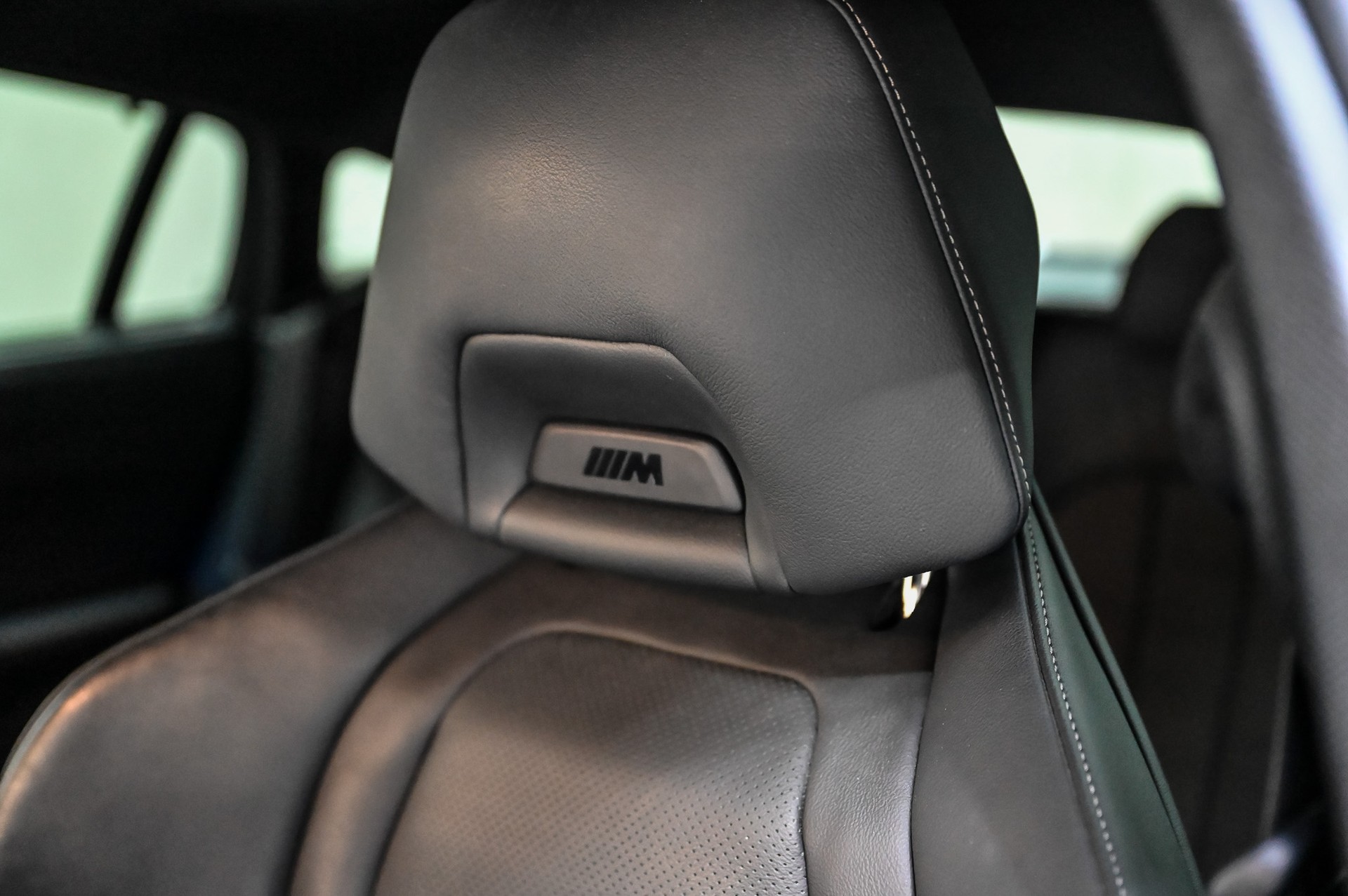 BMW X6 M50i-image-26