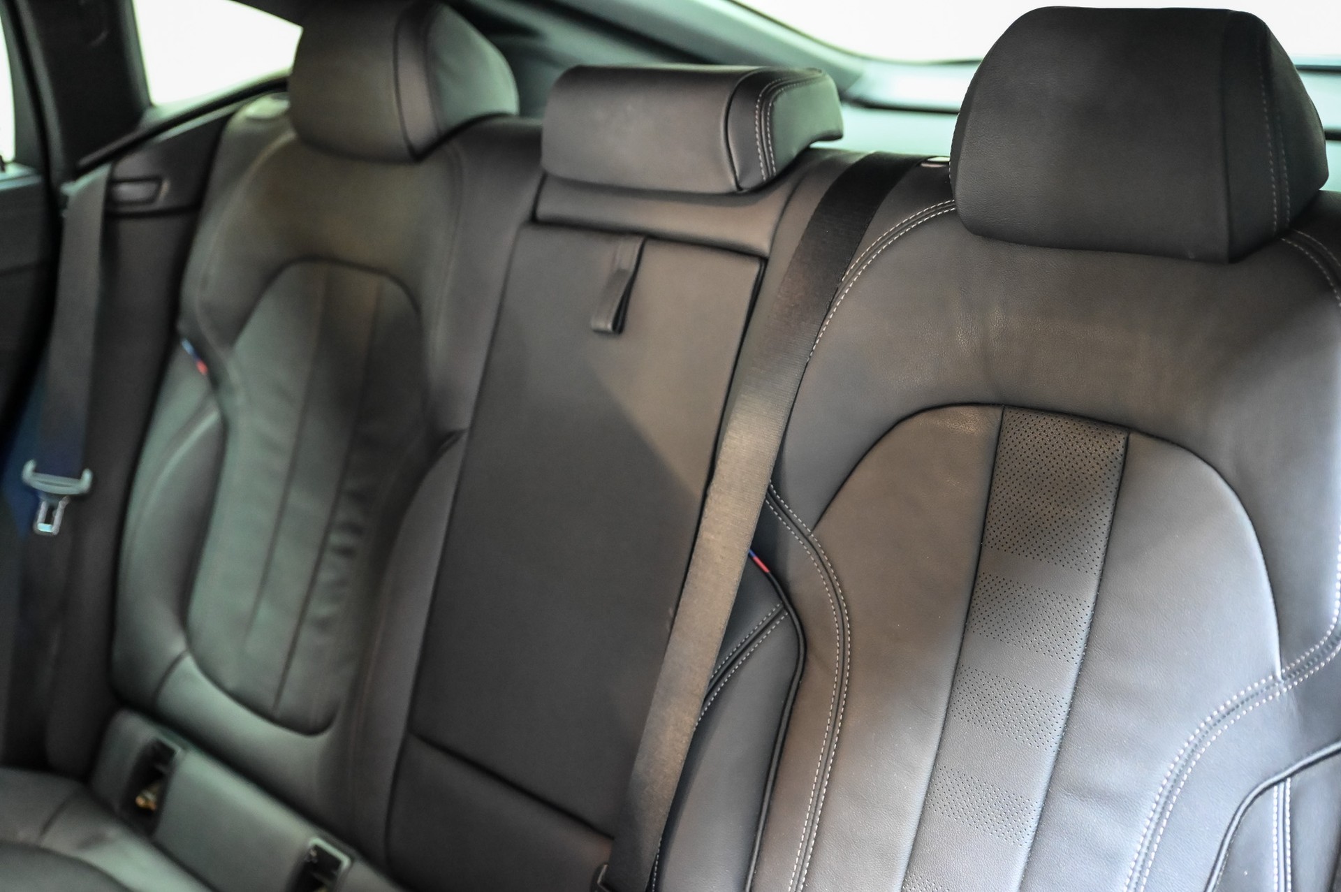 BMW X6 M50i-image-27