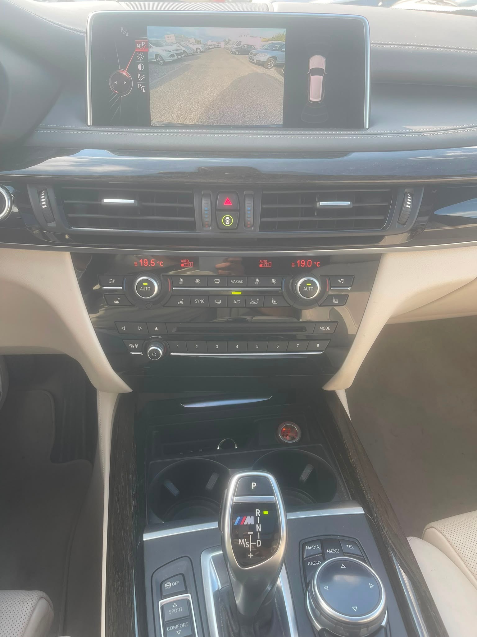 BMW X5 xDrive M50d Steptronic-image-8