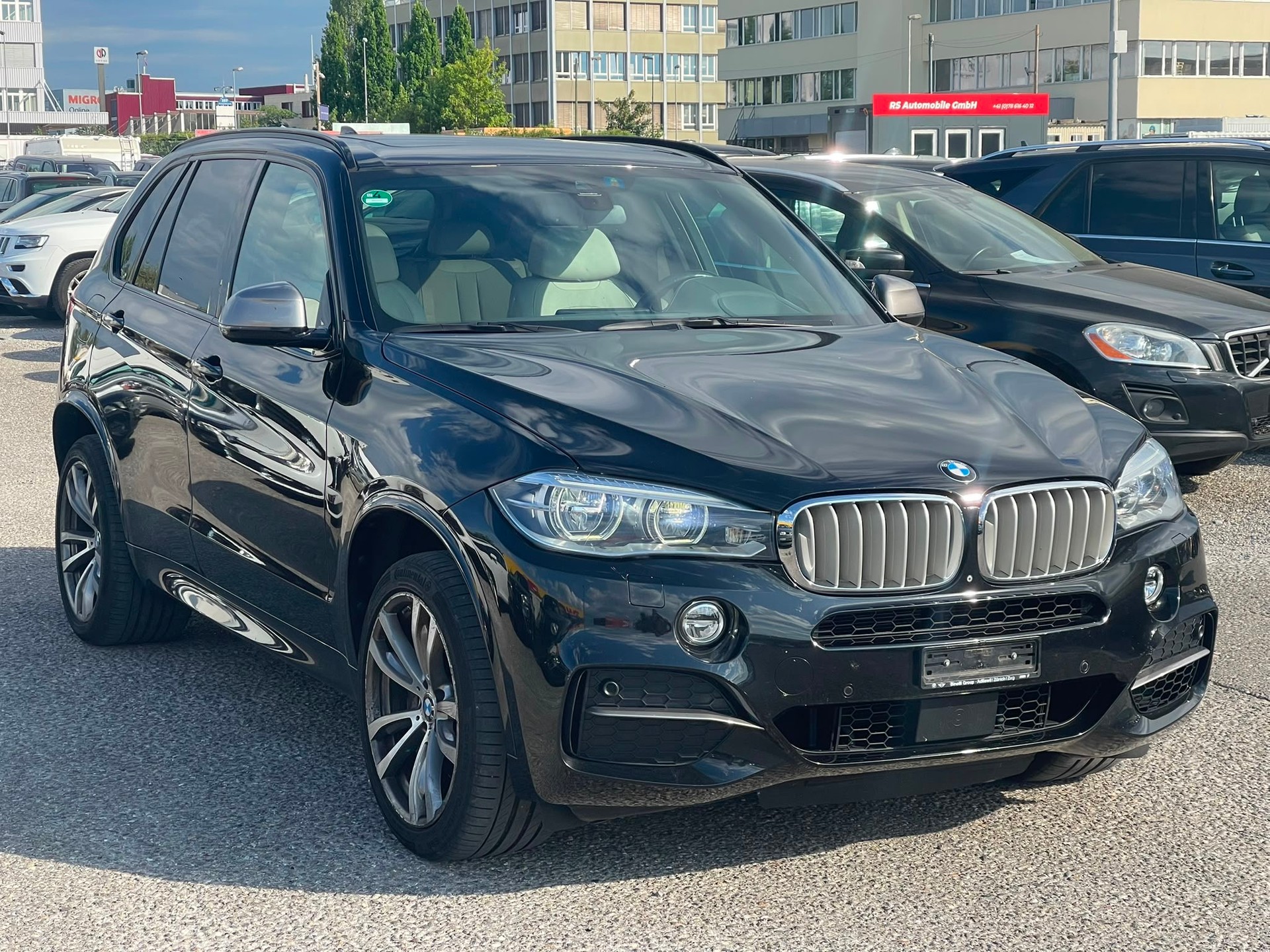 BMW X5 xDrive M50d Steptronic-showroom-element-2