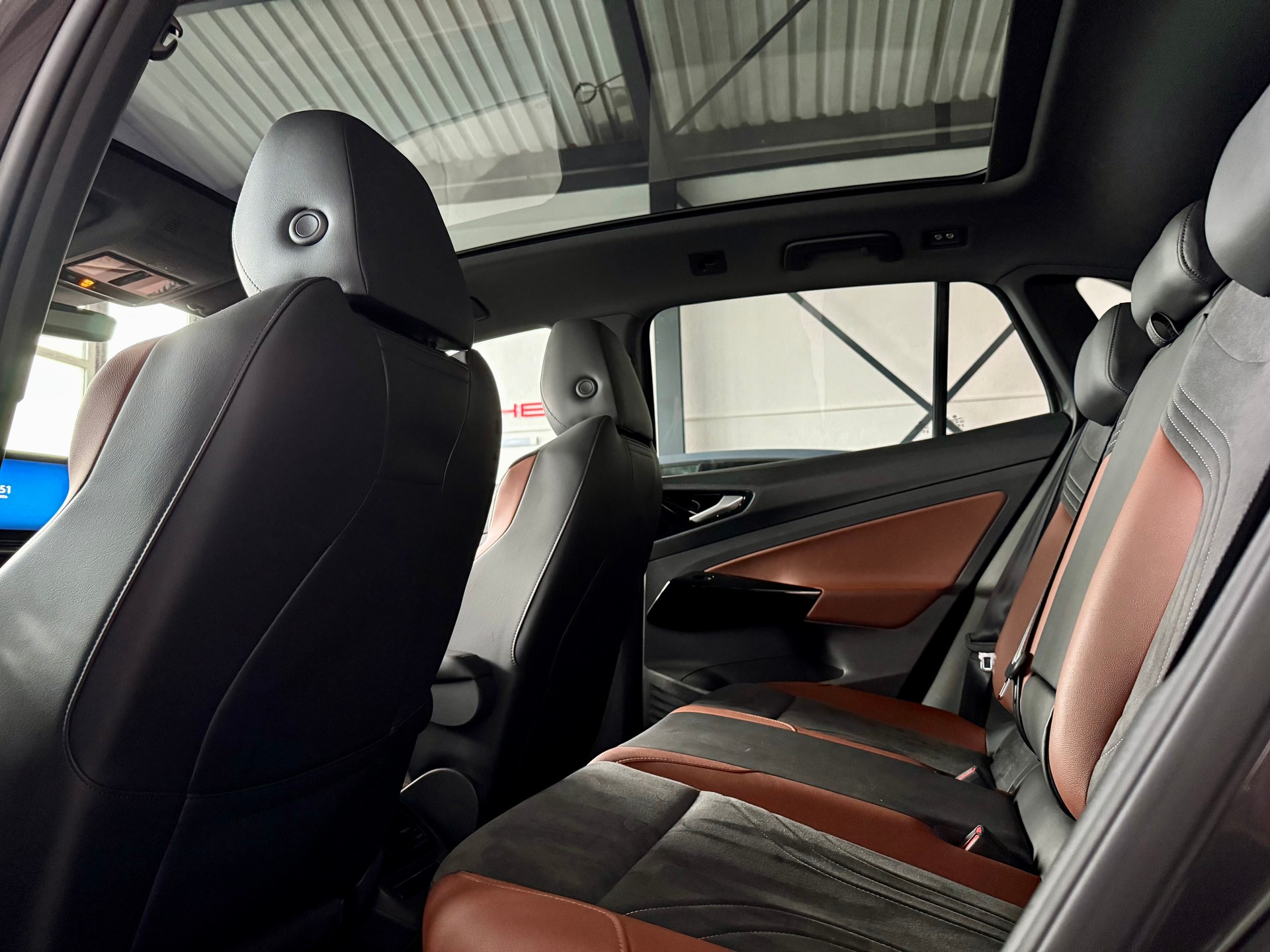 VW ID.4 Pro Performance Tech 82 kWh / Vollausstattung-image-13