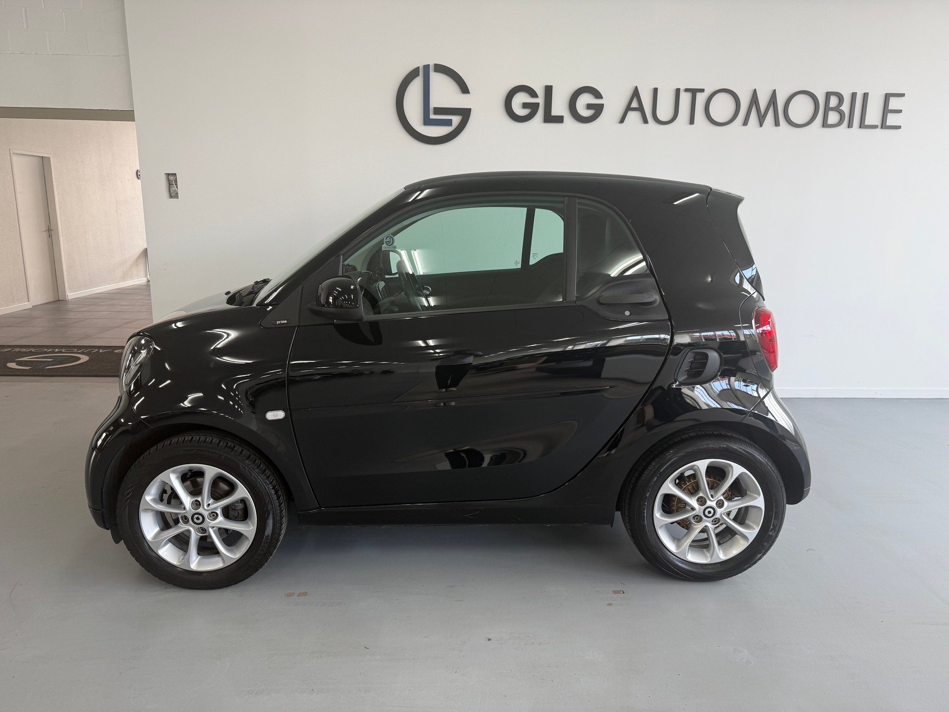 SMART fortwo prime twinmatic-showroom-element-1