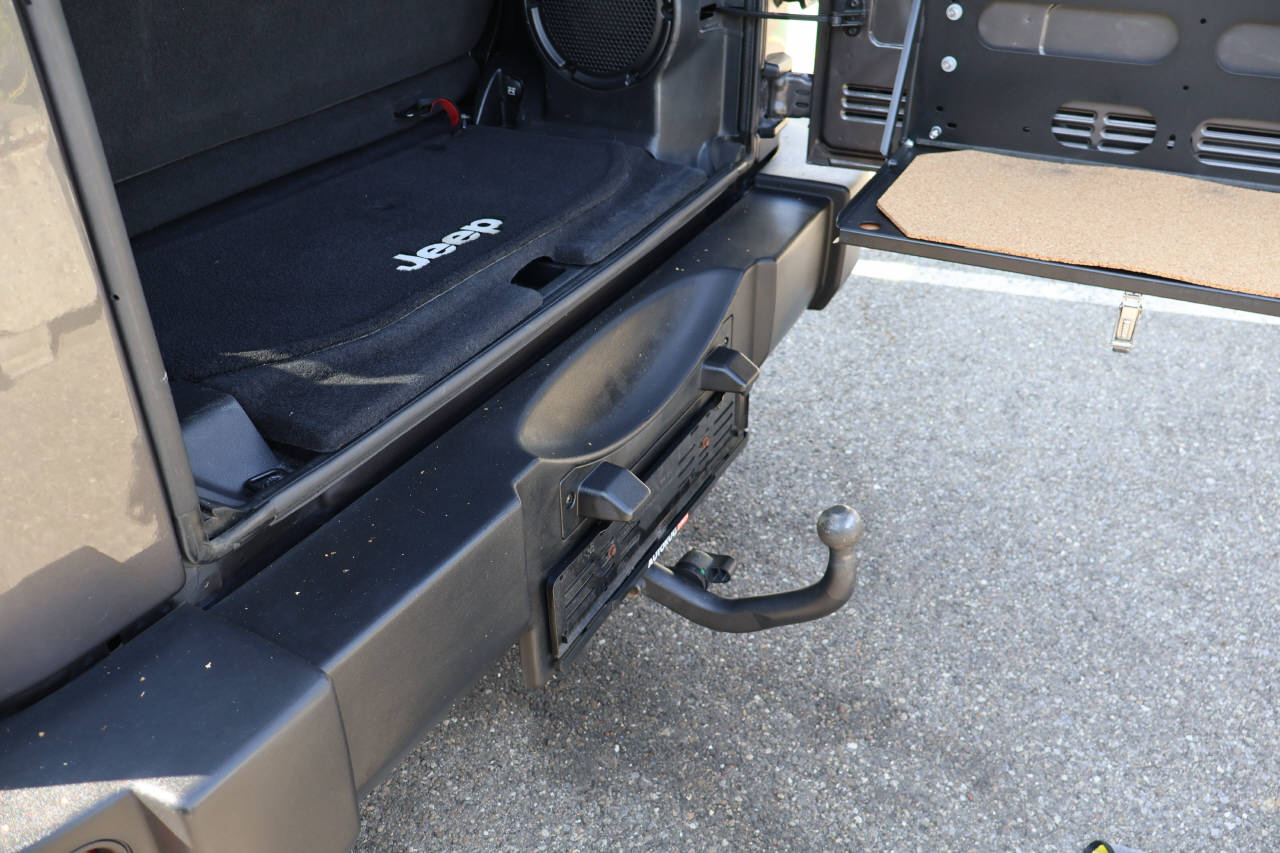 JEEP Wrangler 2.8 CRD Sahara-image-9