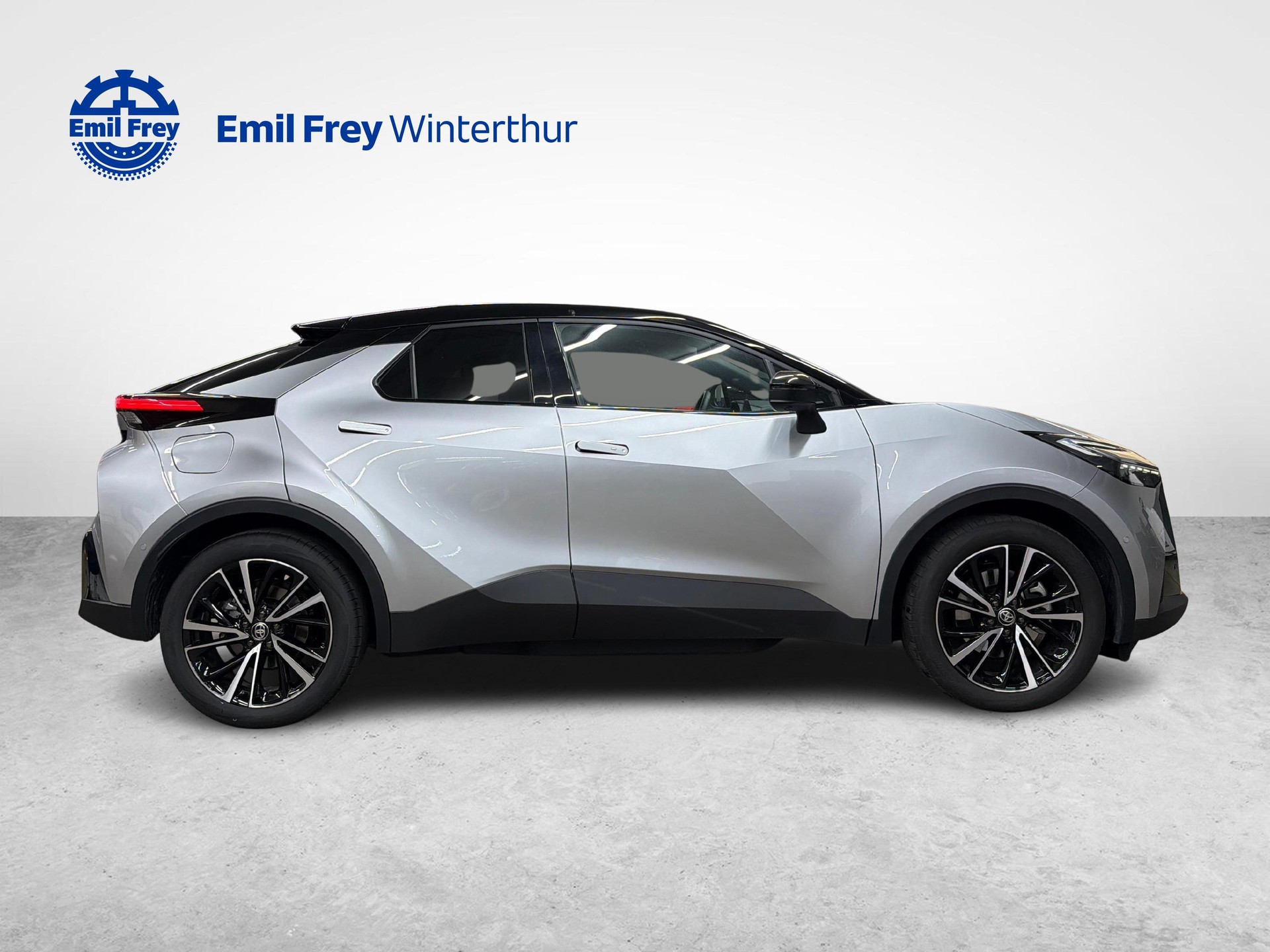 TOYOTA C-HR 2.0 PHEV Style-image-5