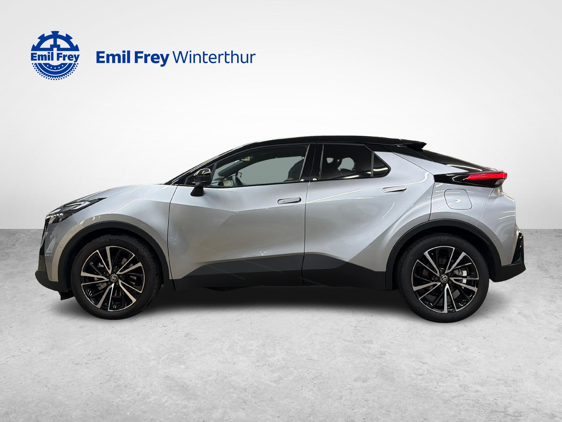 TOYOTA C-HR 2.0 PHEV Style-showroom-element-1