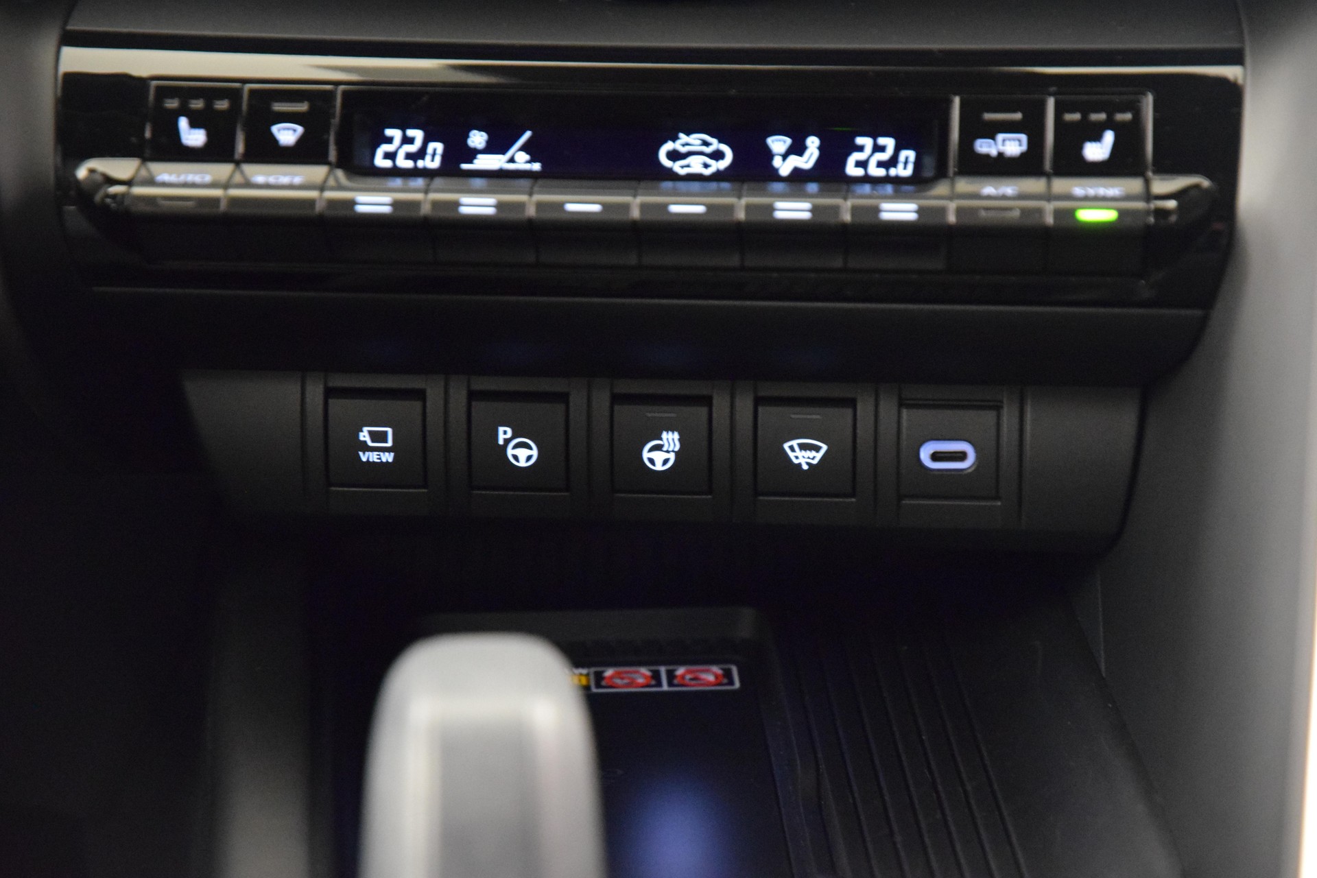 TOYOTA C-HR 2.0 PHEV Style-image-27
