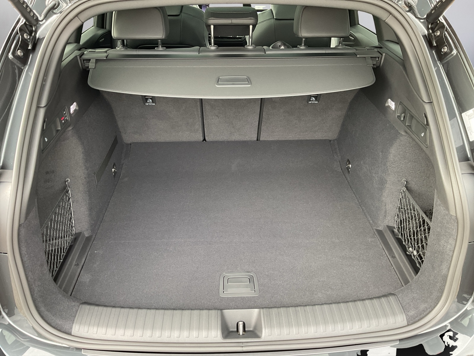 AUDI Q6 e-tron quattro-image-11