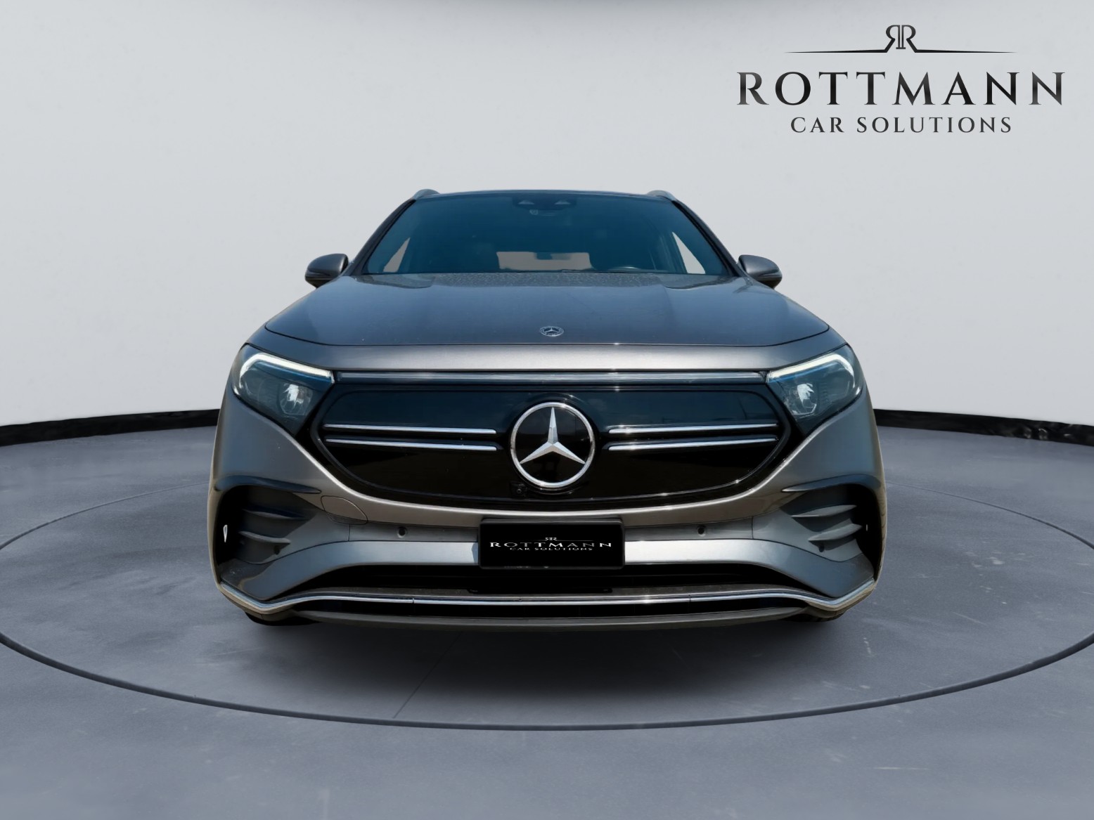 MERCEDES-BENZ EQA 250 AMG Line-showroom-element-2
