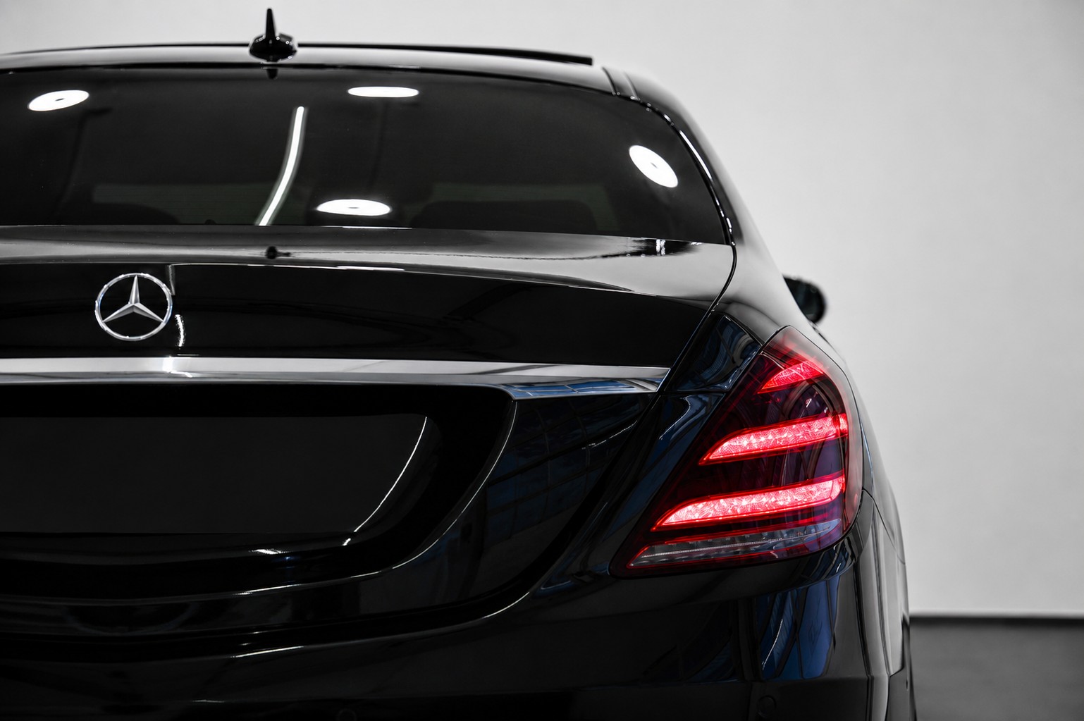 MERCEDES-BENZ d L | Langversion | S63 Look | 22 Zoll | Panorama | Head-Up Display | frisch ab Mercedes-Benz Service-image-4