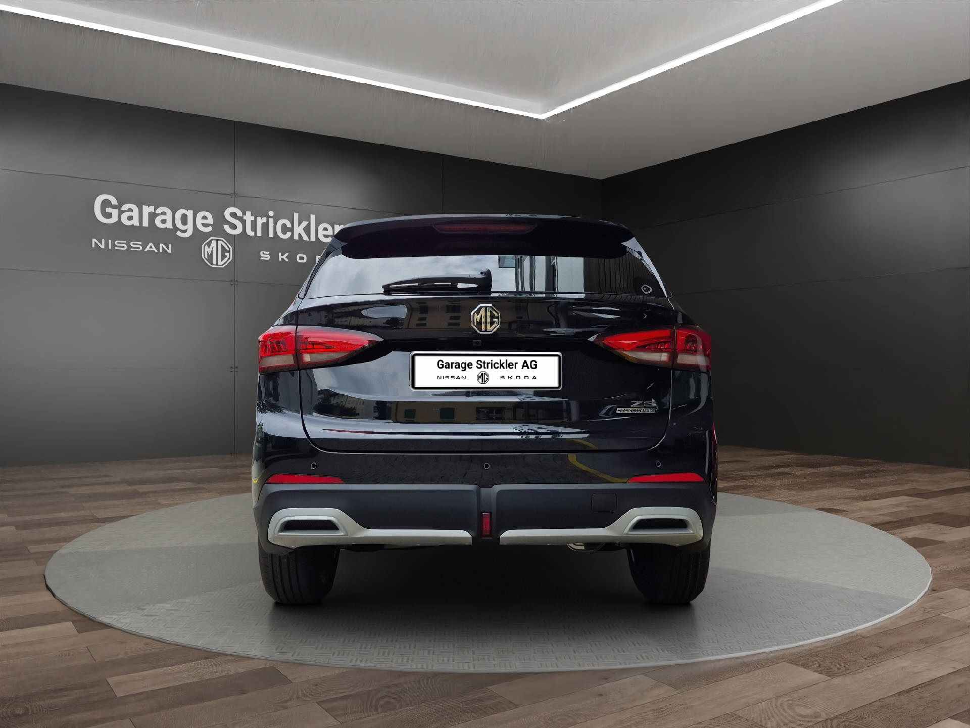 MG ZS 1.5 Hybrid+ Luxury Sunroof-showroom-element-3