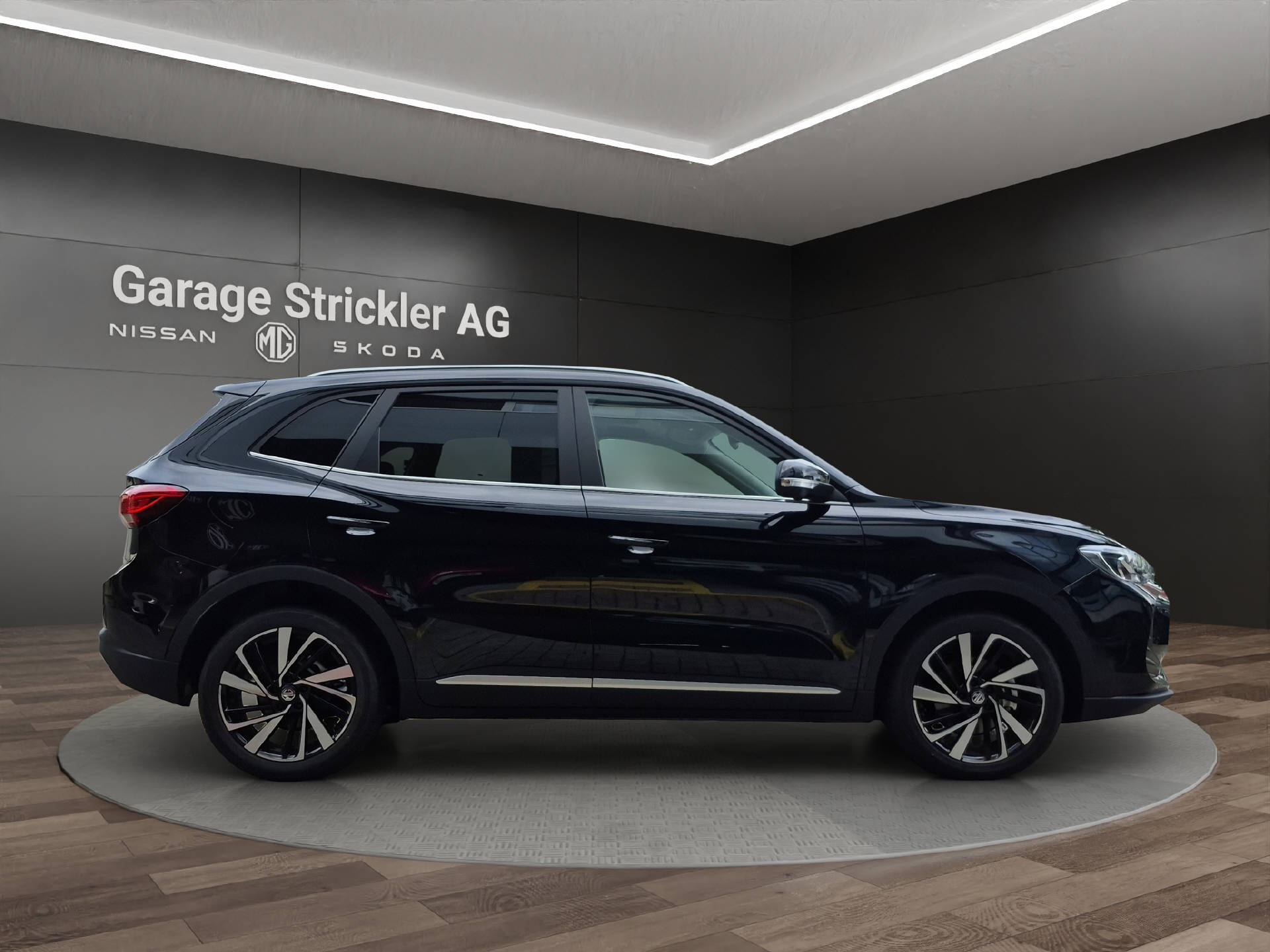 MG ZS 1.5 Hybrid+ Luxury Sunroof-image-5