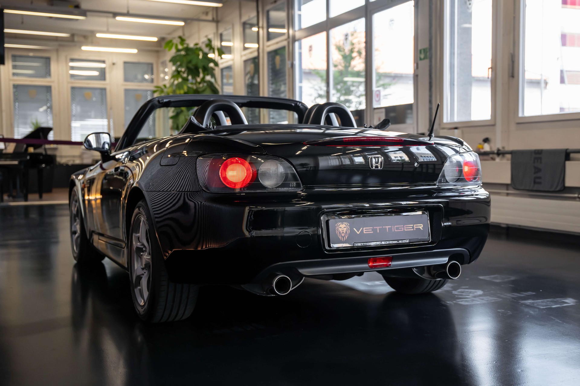 HONDA S2000-image-4