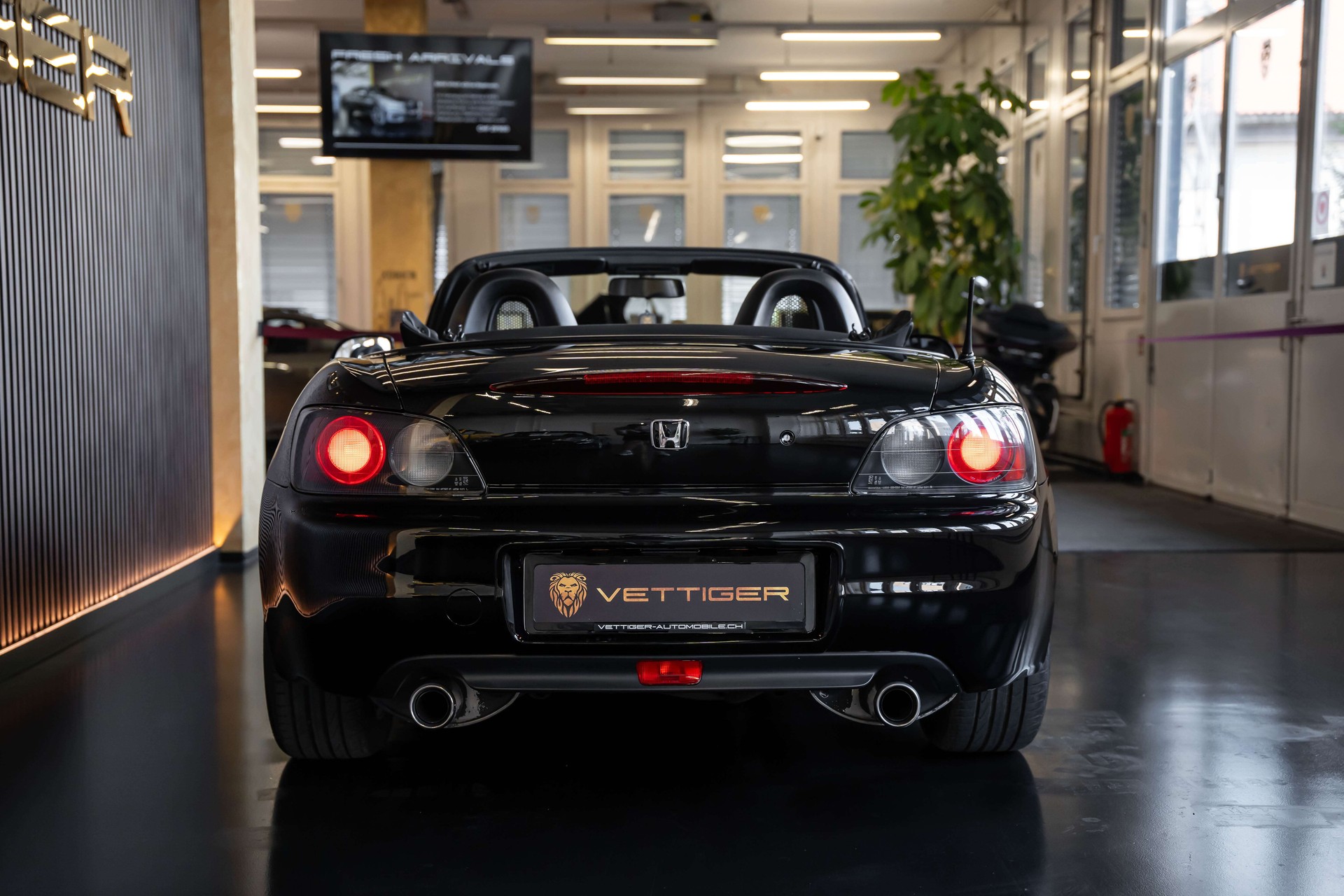 HONDA S2000-image-5