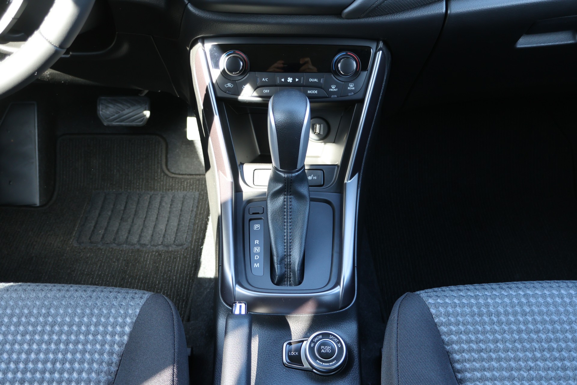SUZUKI S-Cross 1.4T Piz Sulai 4WD Automatic-image-10