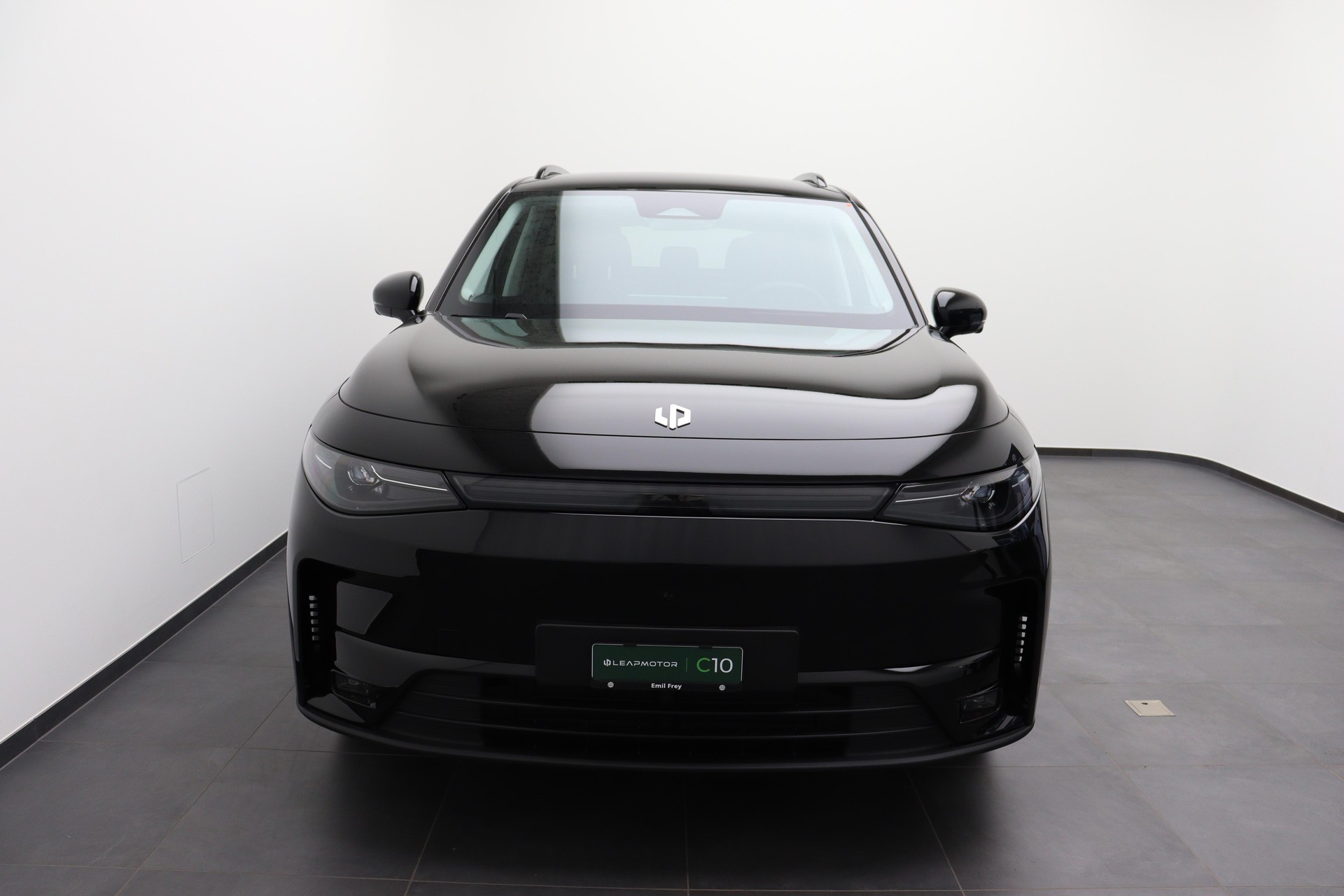 LEAPMOTOR C10 1.5 Hybrid EV inkl. Anhängerkupplung-showroom-element-2