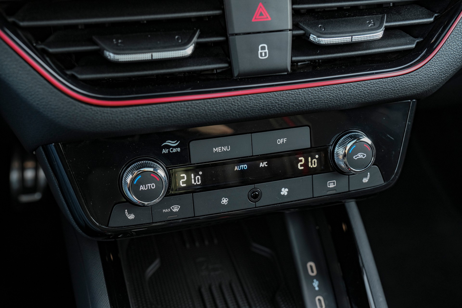 SKODA Scala 1.5 TSI Monte Carlo DSG-image-19