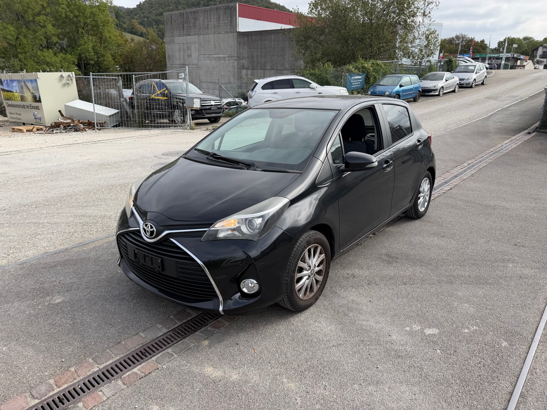 TOYOTA Yaris 1.33 Trend