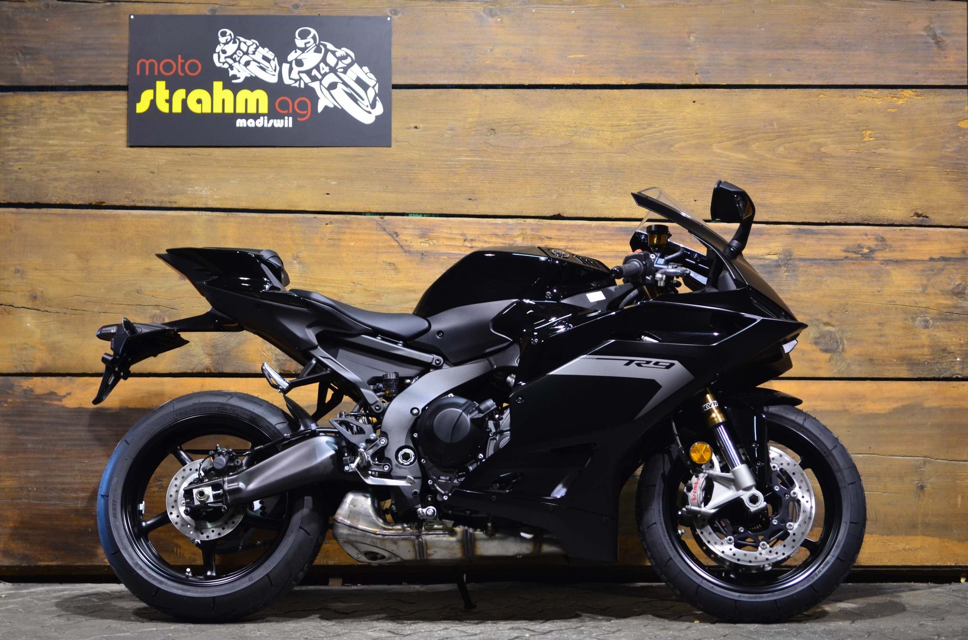 YAMAHA R9 ABS (auf Anfrage)-image-1