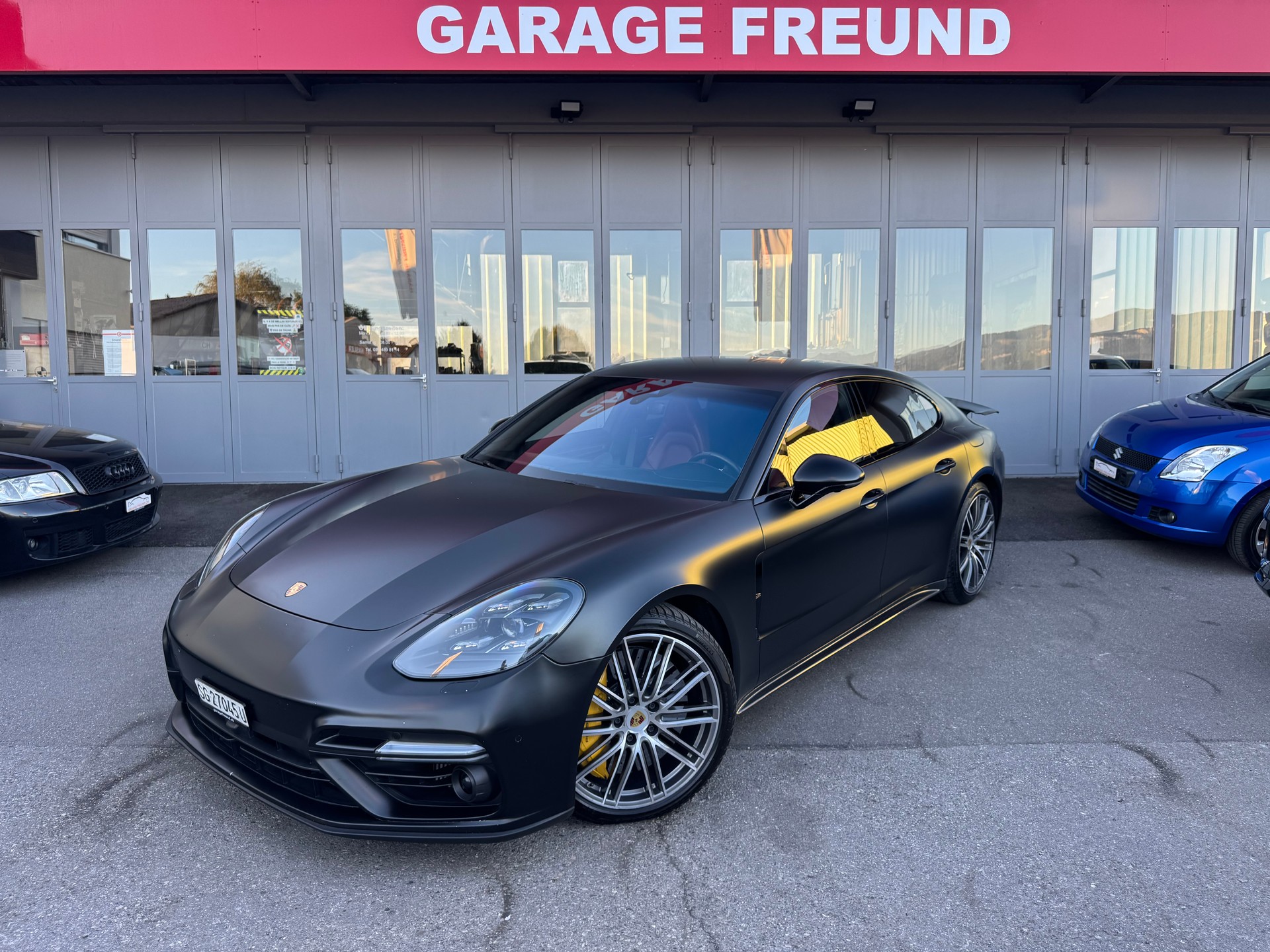 PORSCHE Panamera Turbo S E-Hybrid PDK-showroom-element-3