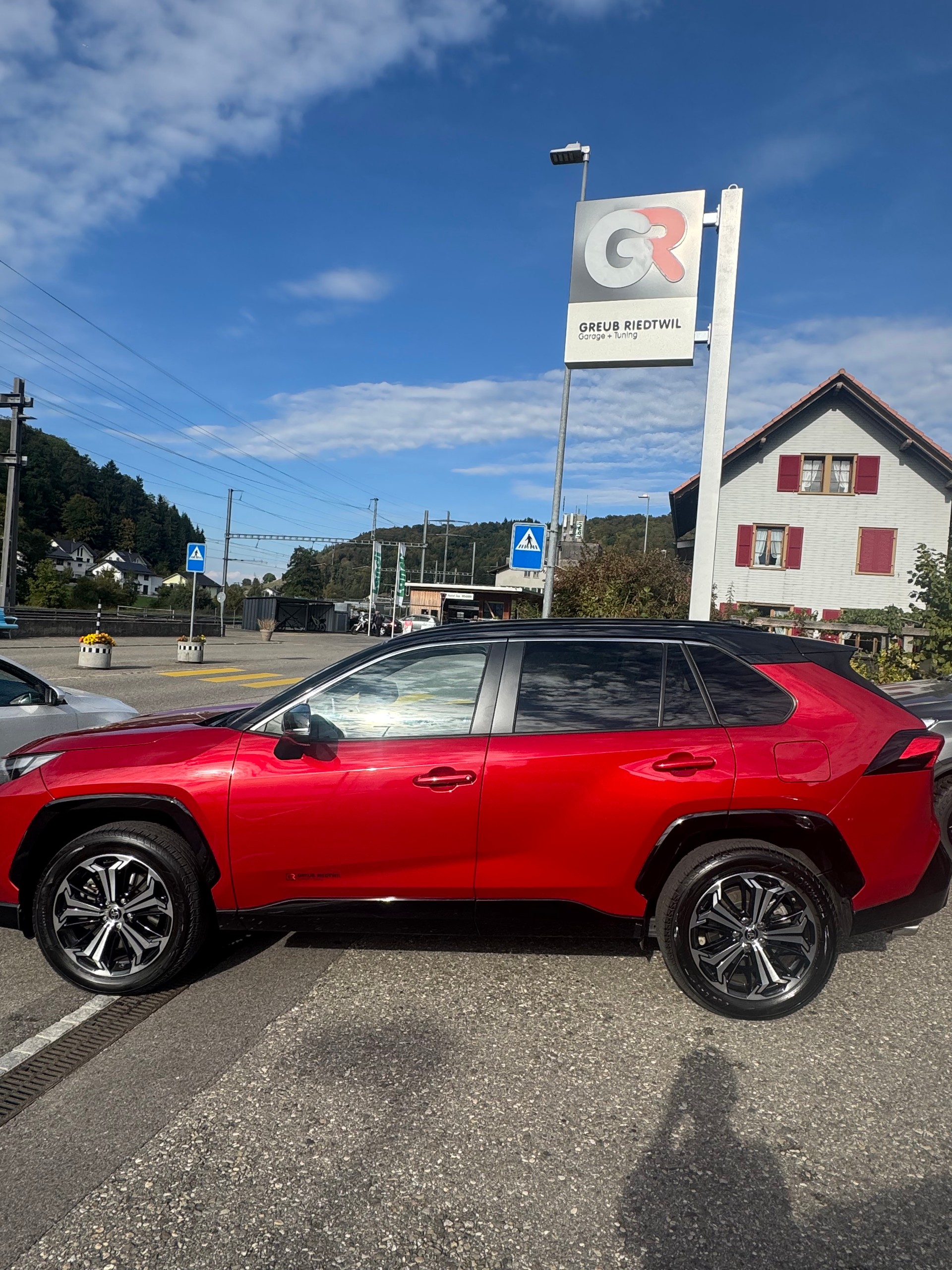 TOYOTA RAV-4 2.5 PHEV Platinum e-CVT 4WD-showroom-element-2