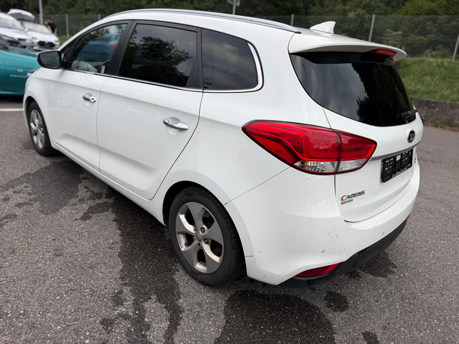 KIA Carens 1.7 CRDi Swiss Eco Edition 7 places-image-4