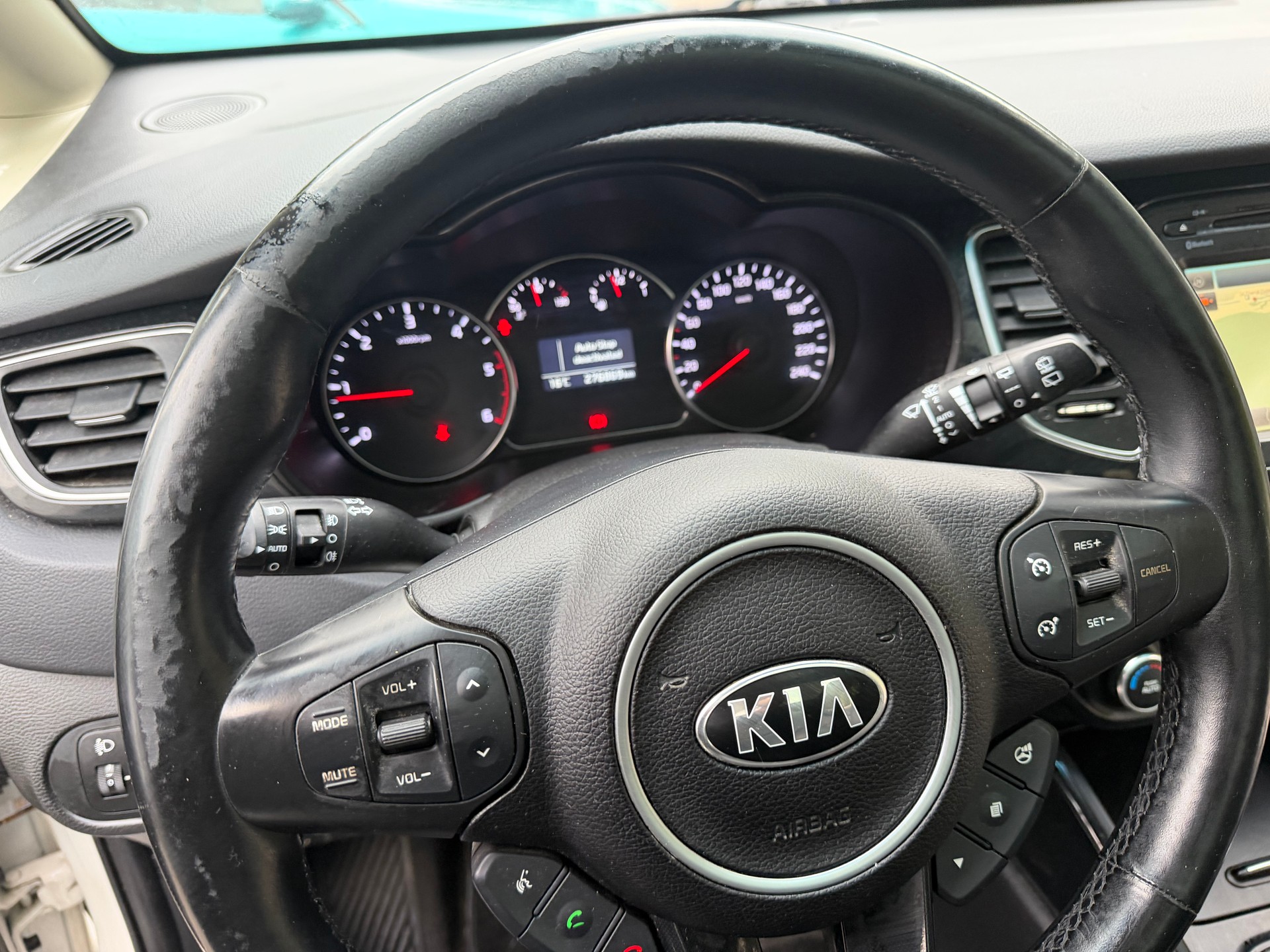 KIA Carens 1.7 CRDi Swiss Eco Edition 7 places-image-8