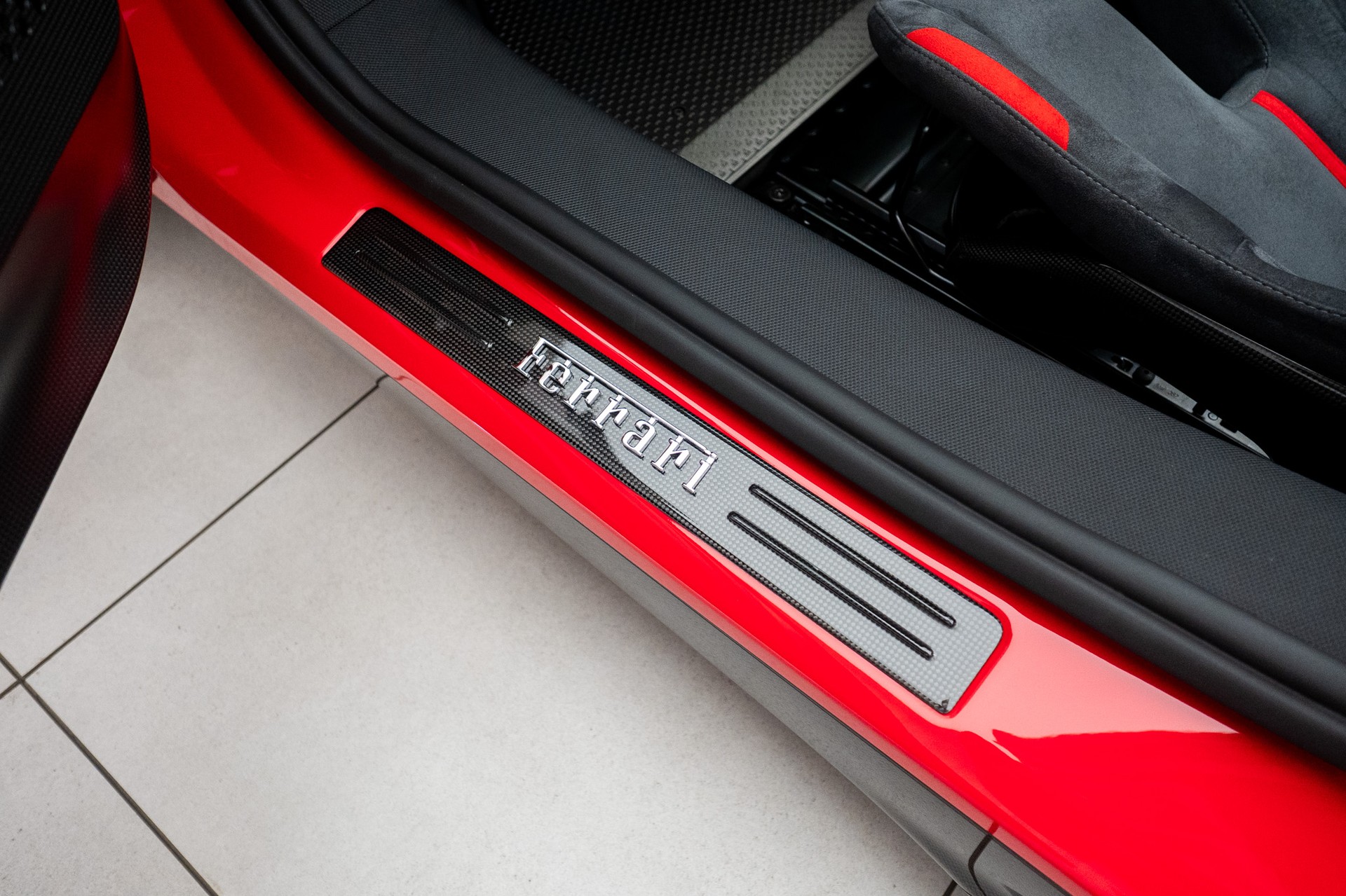 FERRARI 296 Speciale A-image-4