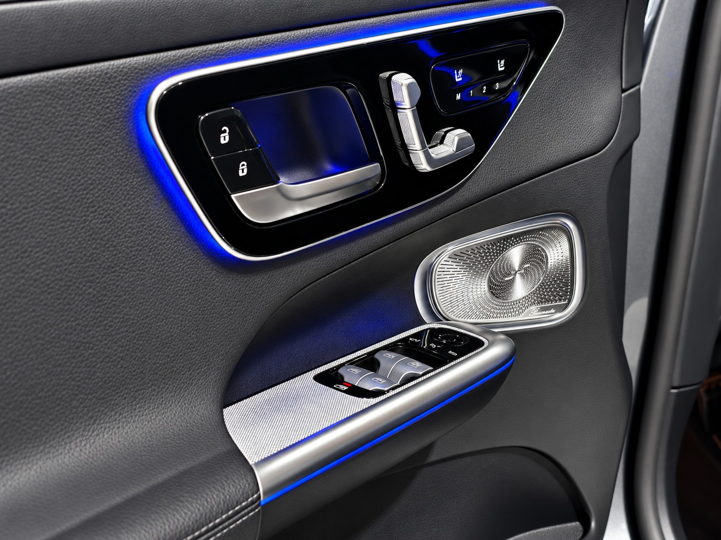 MERCEDES-BENZ GLC 220 d AMG Line 4matic-image-22