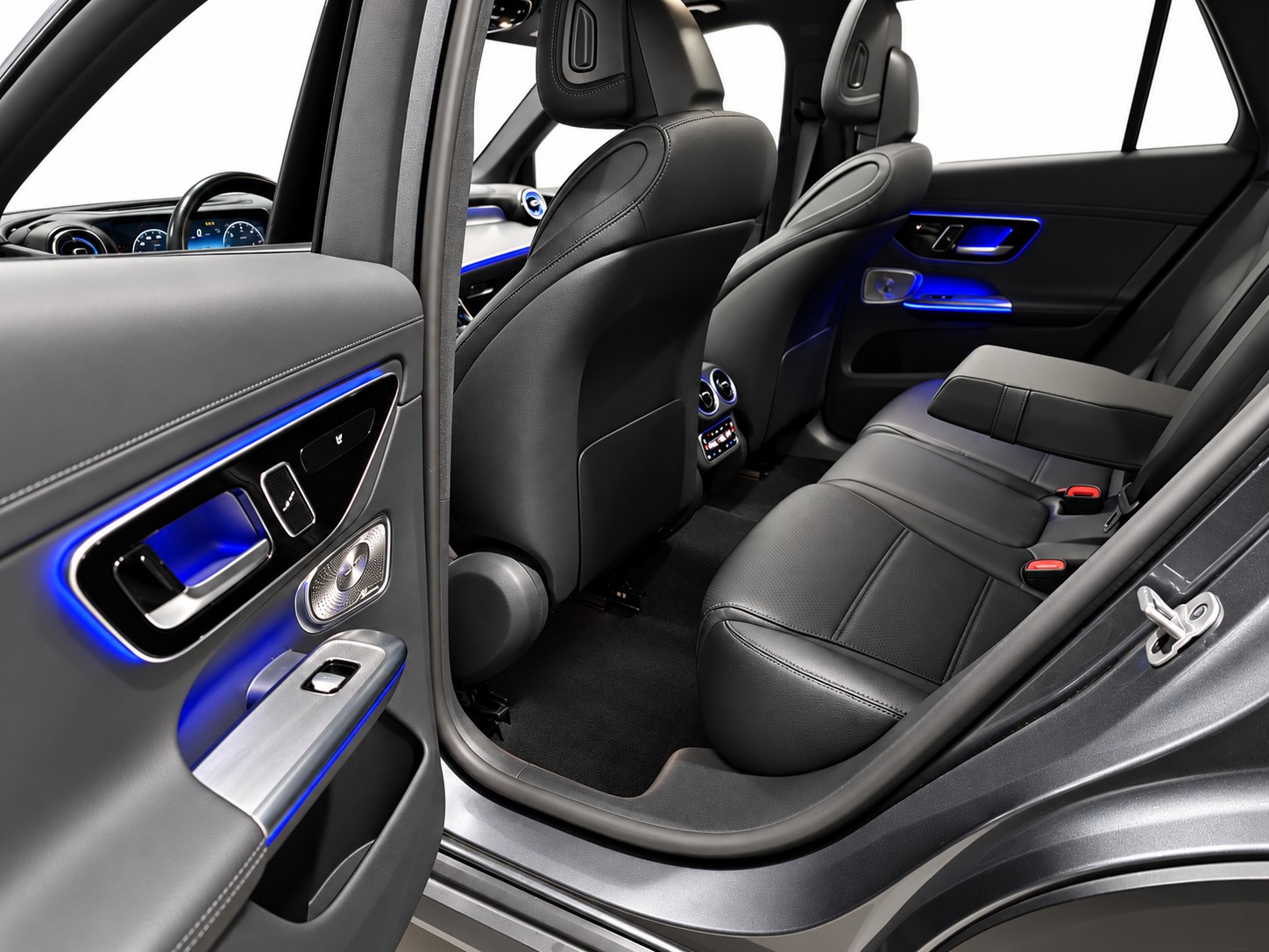 MERCEDES-BENZ GLC 220 d AMG Line 4matic-image-24