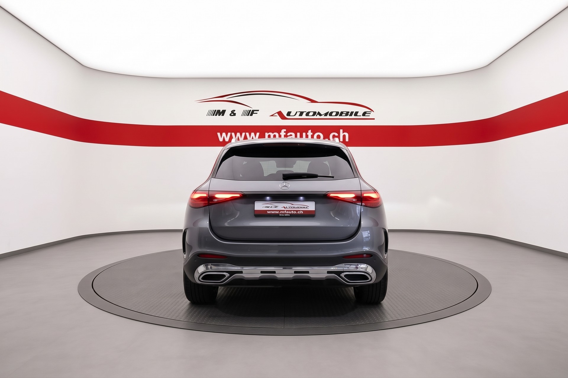 MERCEDES-BENZ GLC 220 d AMG Line 4matic-image-4