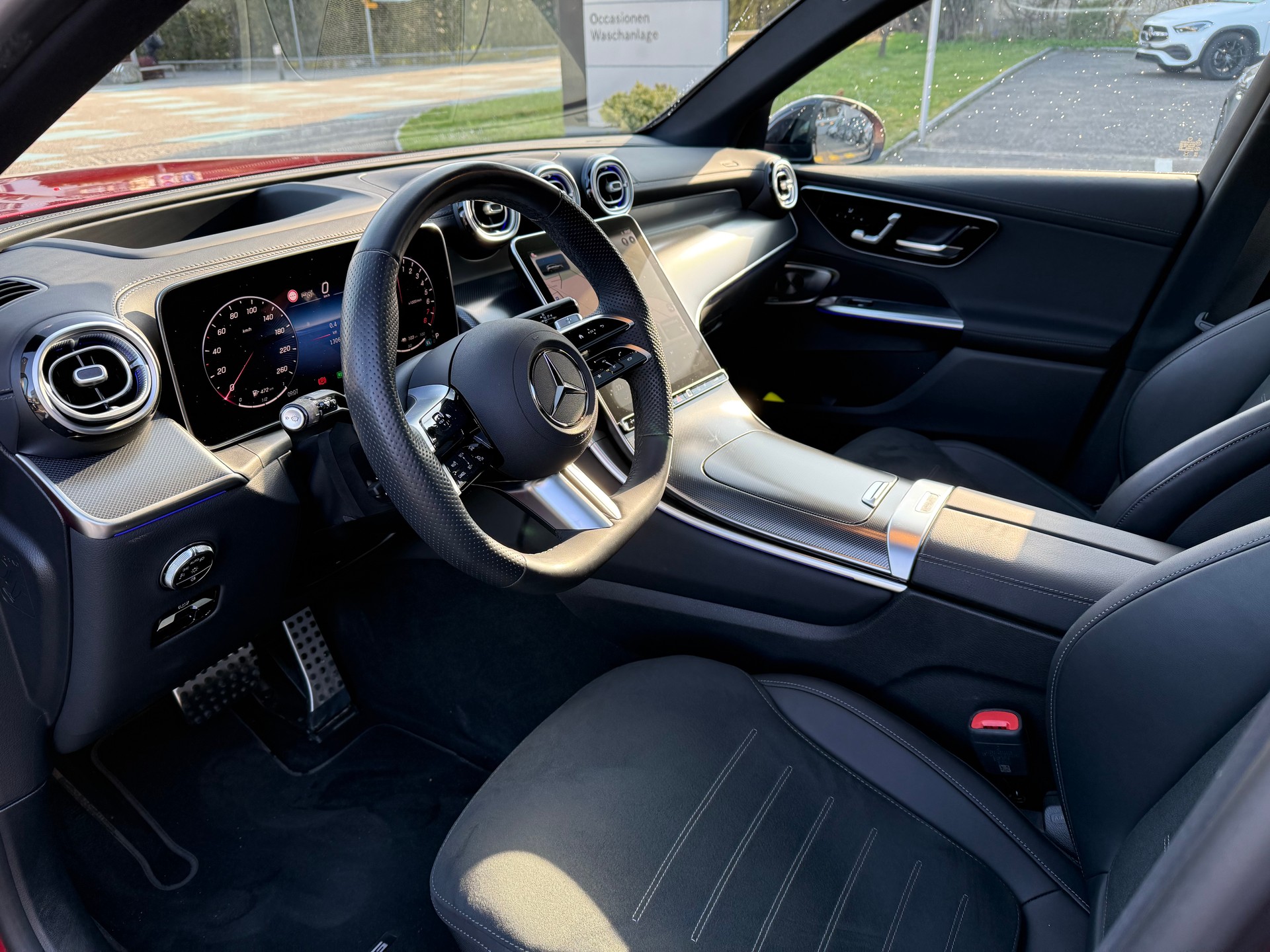 MERCEDES-BENZ GLC 300 e 4M 9G-Tronic-showroom-element-3