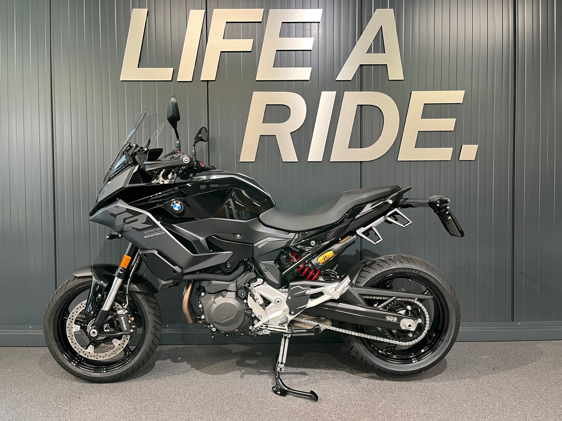 BMW F 900 XR-image-2
