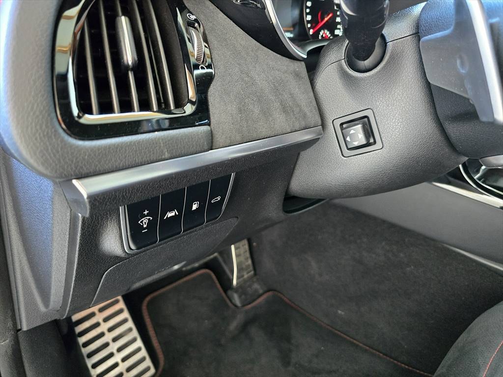 KIA Stinger 3.3 T-GDi GT Automat AWD-image-13