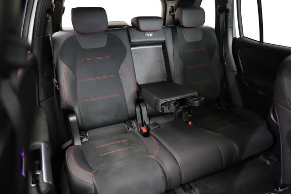 MERCEDES-BENZ GLB 250 AMG Line 4 MATIC-image-10